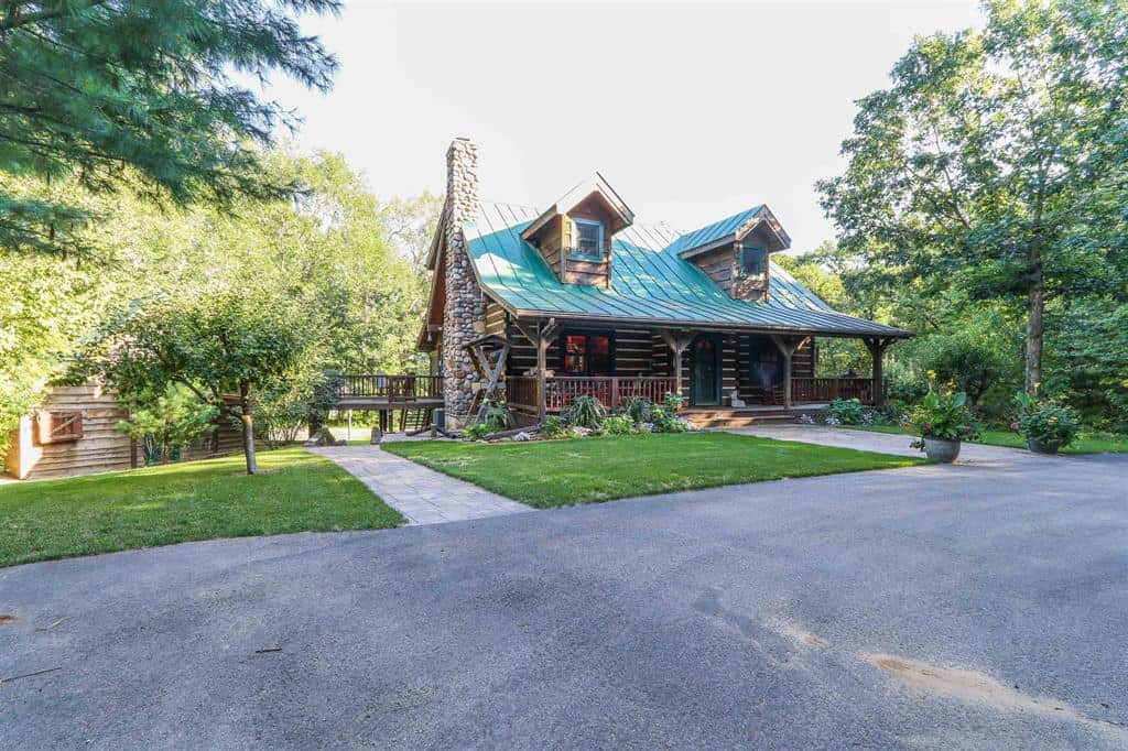 Recreational Hunting Acreage With Log Home