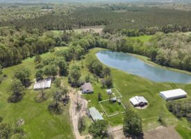 1250 Acre Timberland Lodge on the Tickfaw River South MS