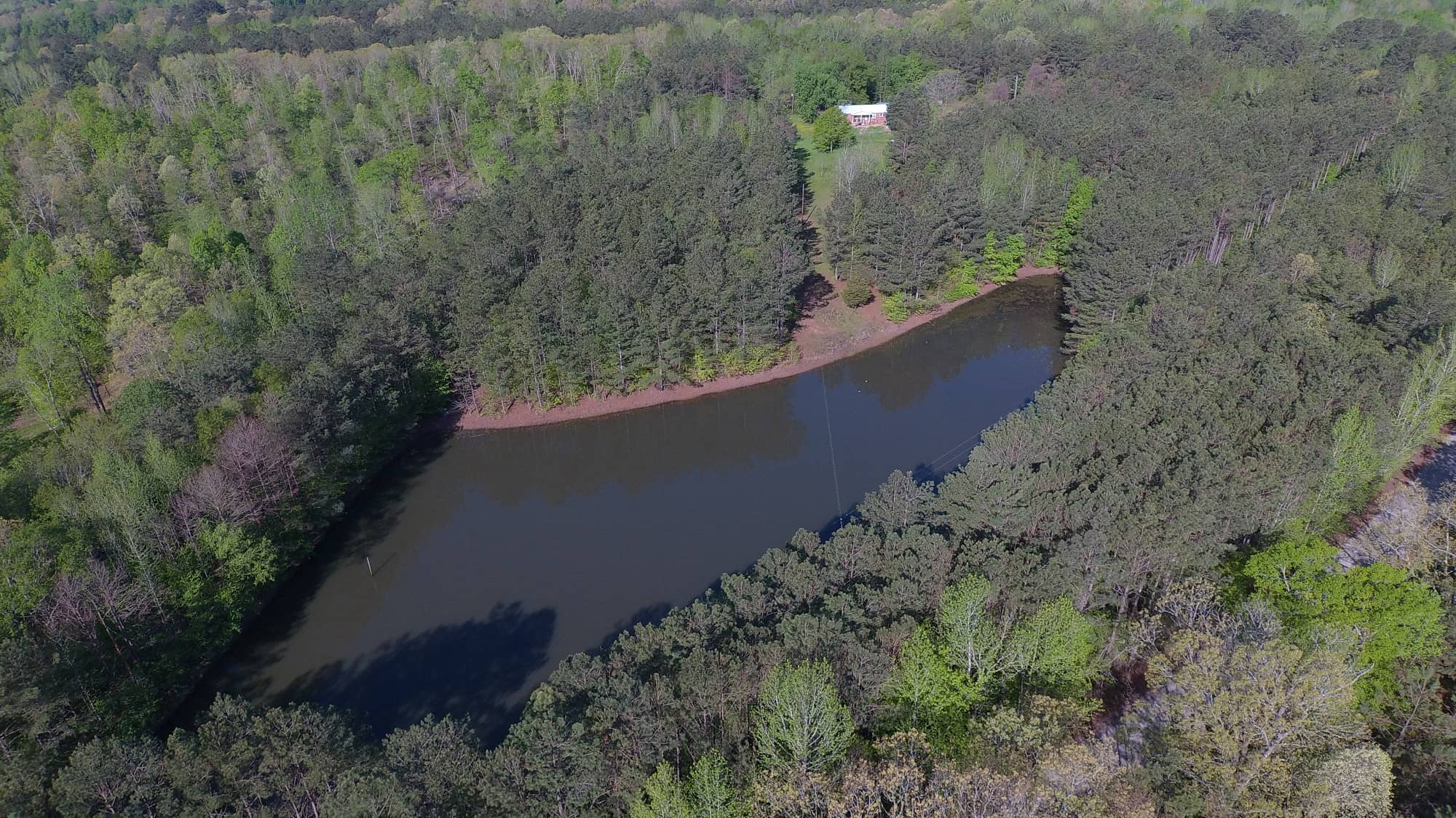 HOME ON ACREAGE FOR SALE TN, LARGE POND, SHOP, 20 AC+/-