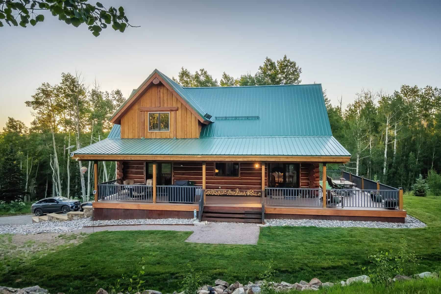 Colorado Mountain Log Home Retreat near Telluride and Ridgway