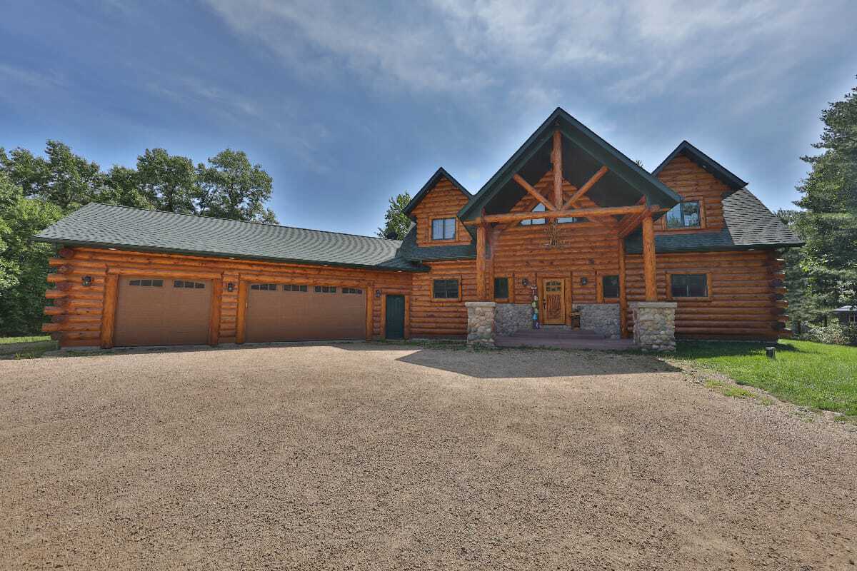 Log Home with Hunting Land for Sale in Marquette County, WI