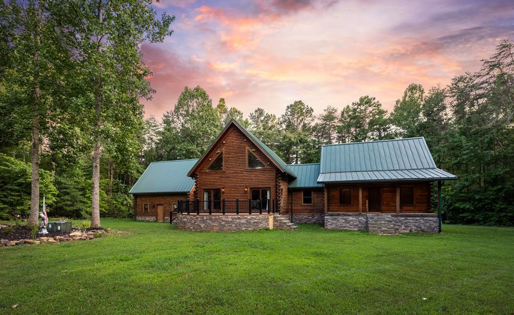 STUNNING LOG CABIN ON KERR LAKE, NC