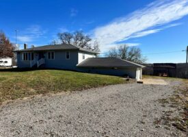 Wapello, IA House and 30 acres