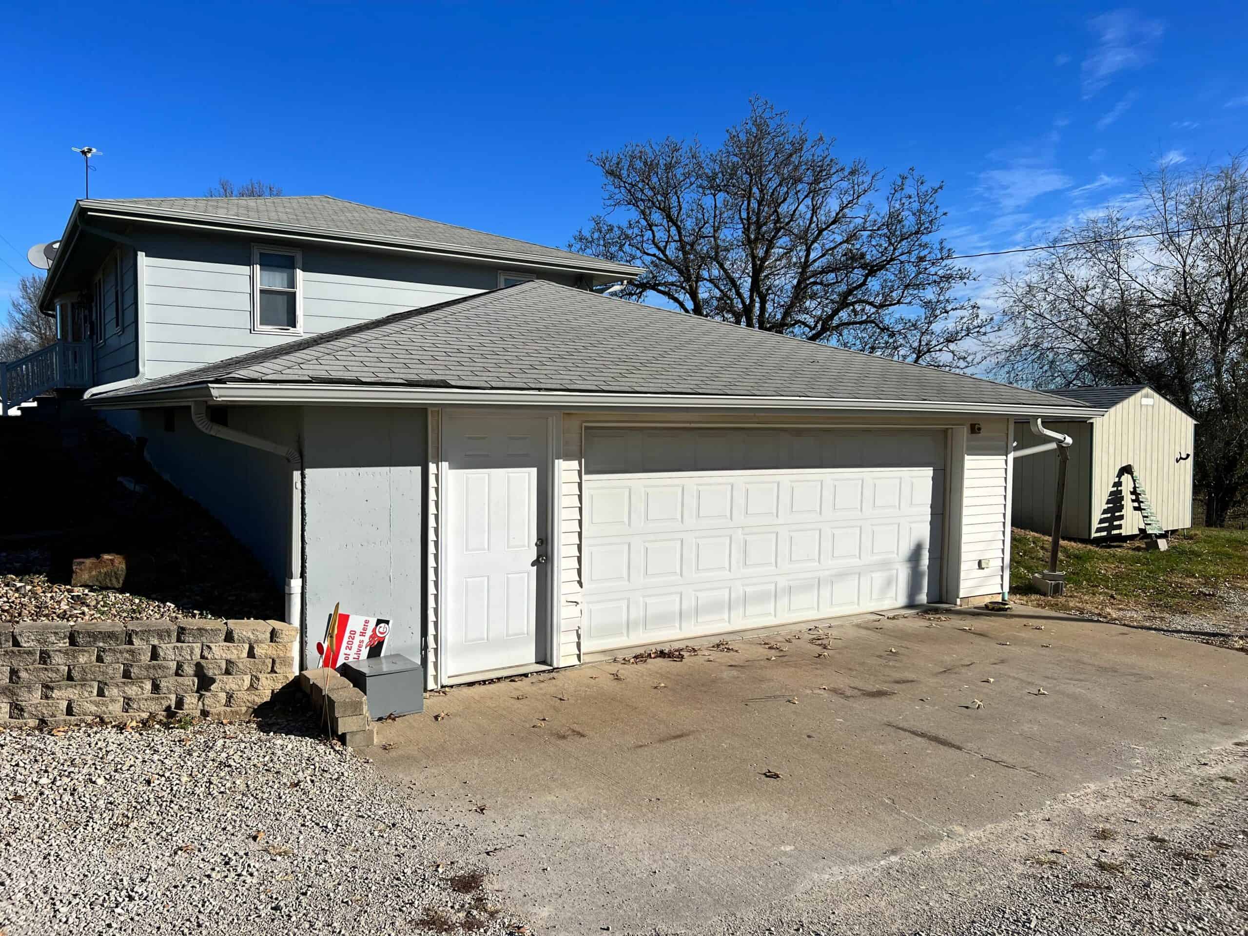 Wapello, IA House and 30 acres
