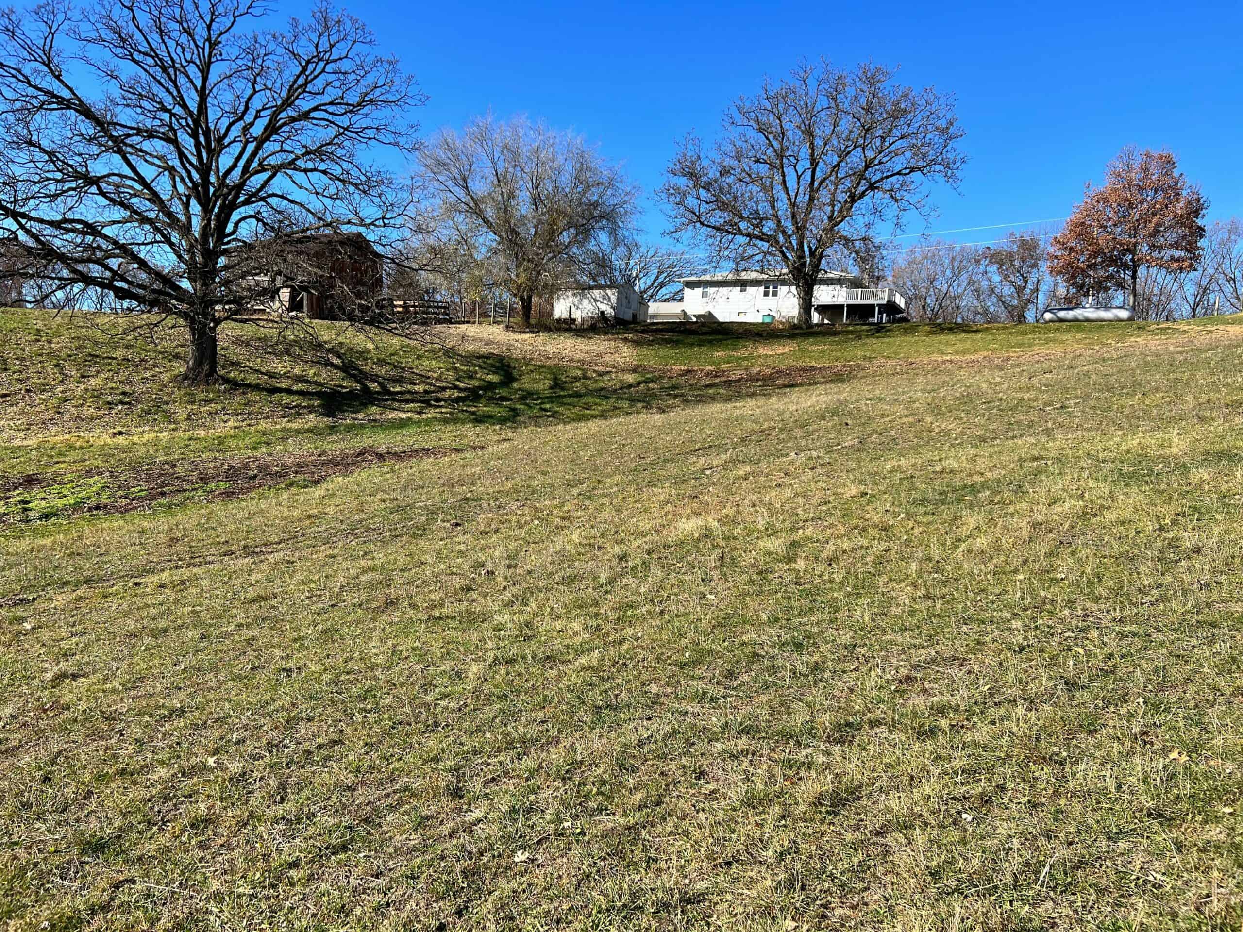 Wapello, IA House and 30 acres