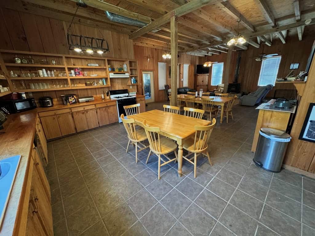 Hunting Land For Sale with Lodge in Franklin County MS