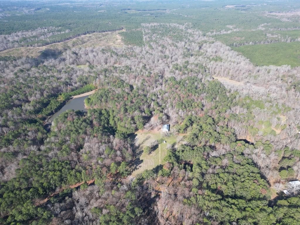 Hunting Land For Sale with Lodge in Franklin County MS
