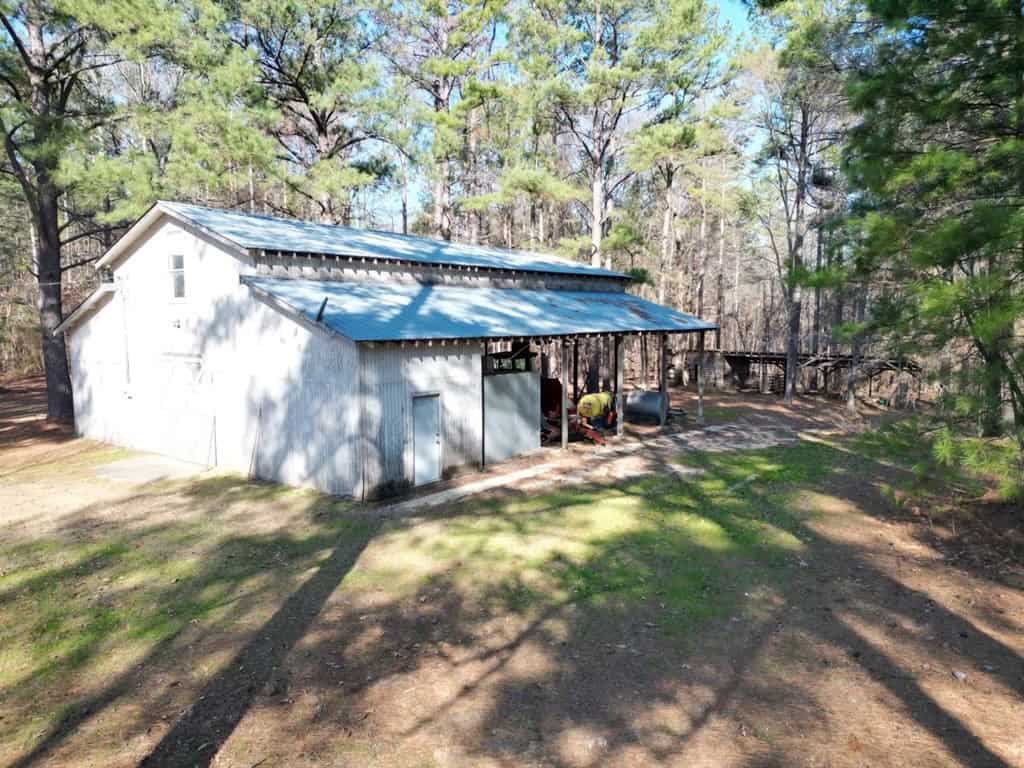 Hunting Land For Sale with Lodge in Franklin County MS