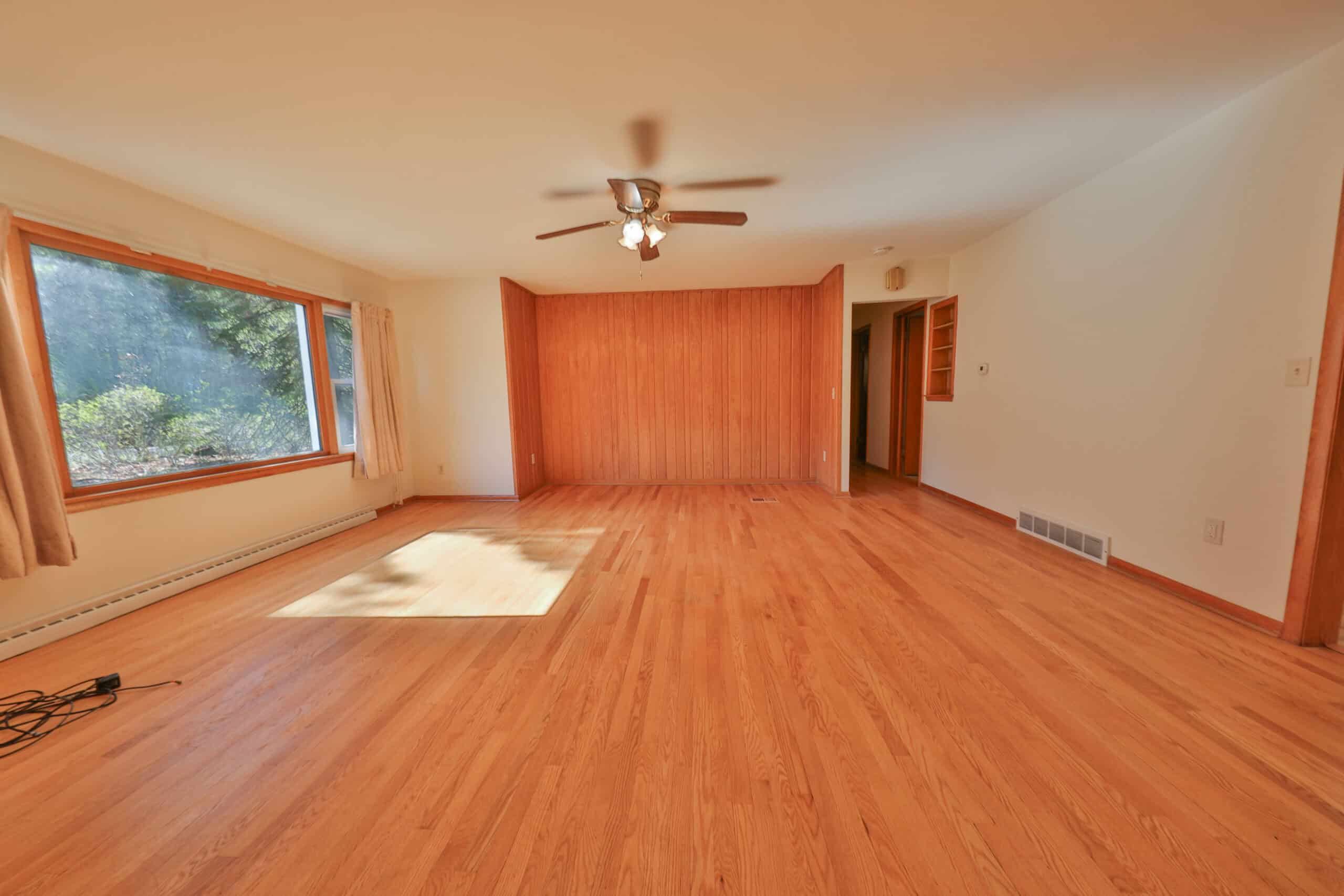 Country Home for Sale in Wisconsin Dells, Wisconsin UC Hunting Properties