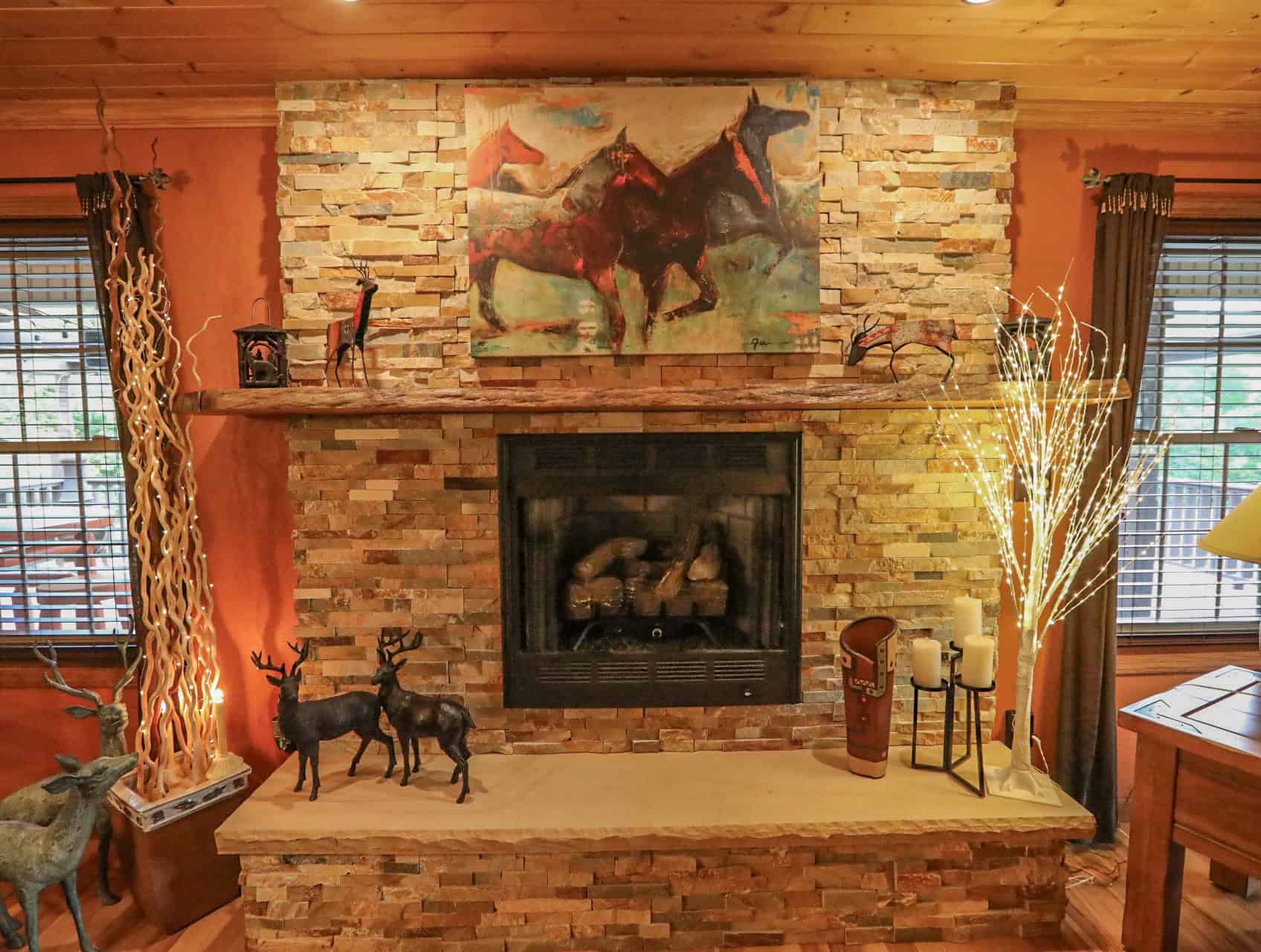 Home & cabins for sale adjoining Daniel Boone National Forest in KY