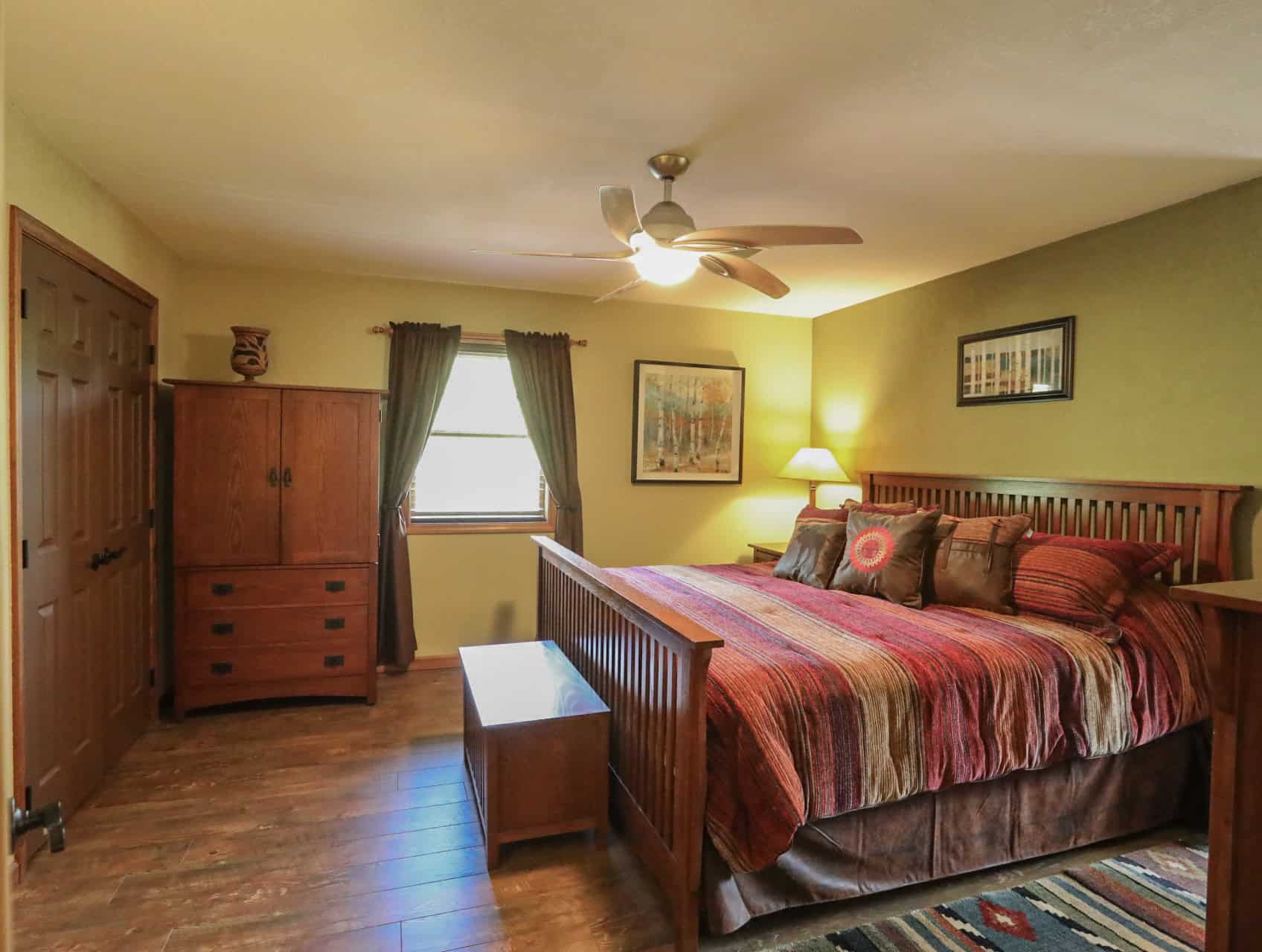Home & cabins for sale adjoining Daniel Boone National Forest in KY