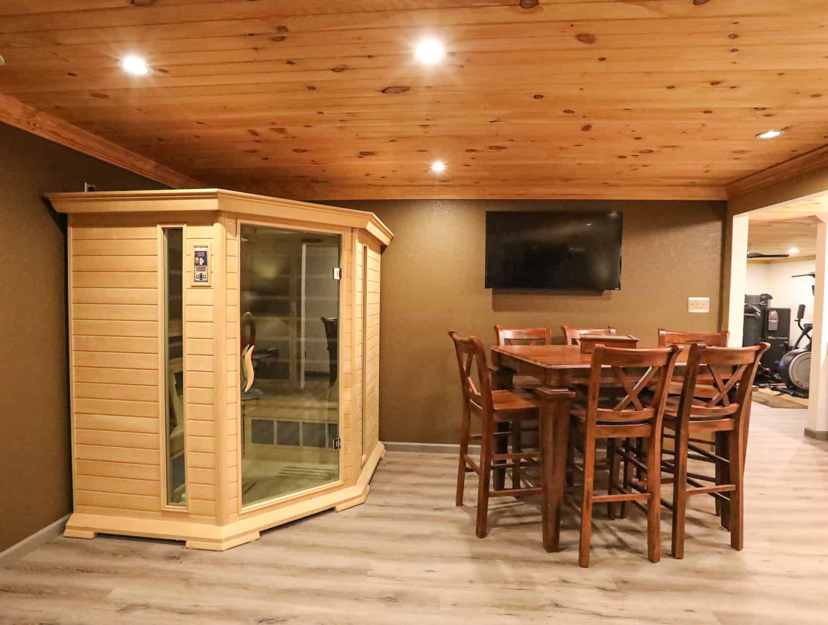 Home & cabins for sale adjoining Daniel Boone National Forest in KY