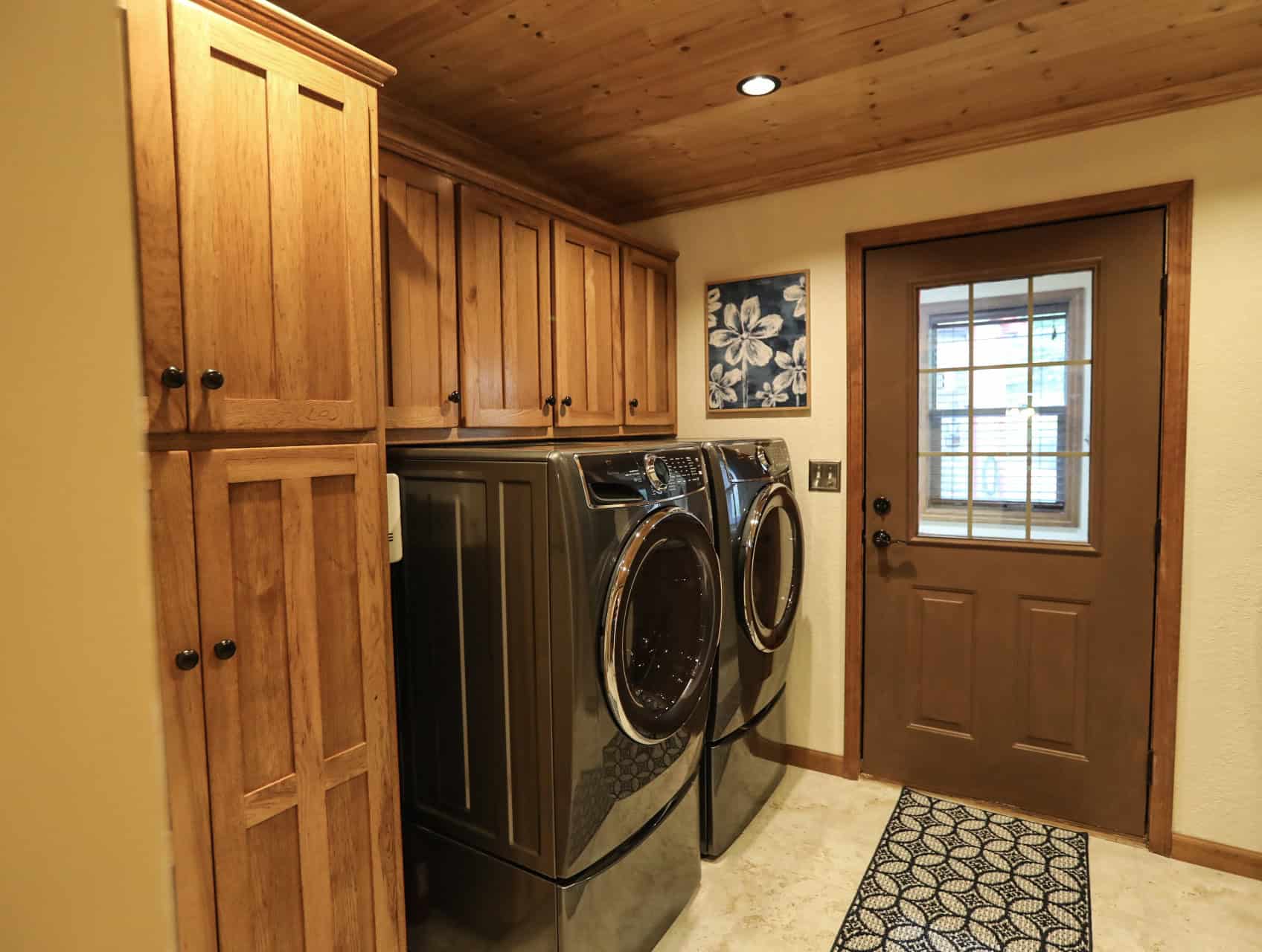 Home & cabins for sale adjoining Daniel Boone National Forest in KY