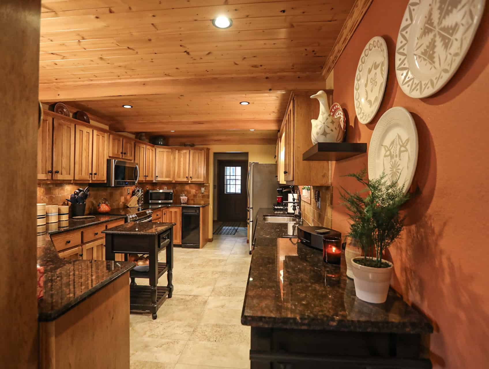 Home & cabins for sale adjoining Daniel Boone National Forest in KY