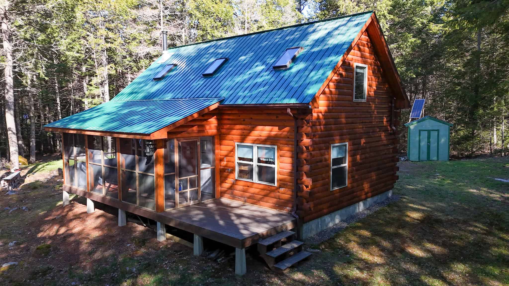 Maine Lakefront Log Home
