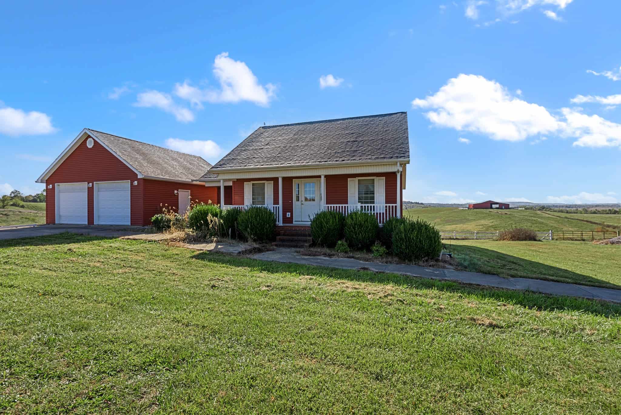 600 Acre Cattle Farm & Hunting Property w/ 3 Custom-Built Residential Homes w/ Basements & Room To Grow, A Turn-Key Opportunity in Nebo, KY 42441