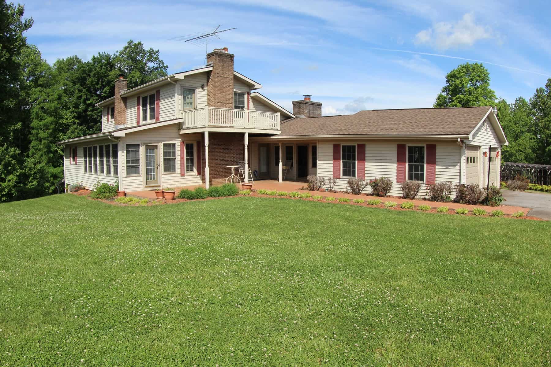Prime Hunting and Recreational Paradise in Stuart, VA