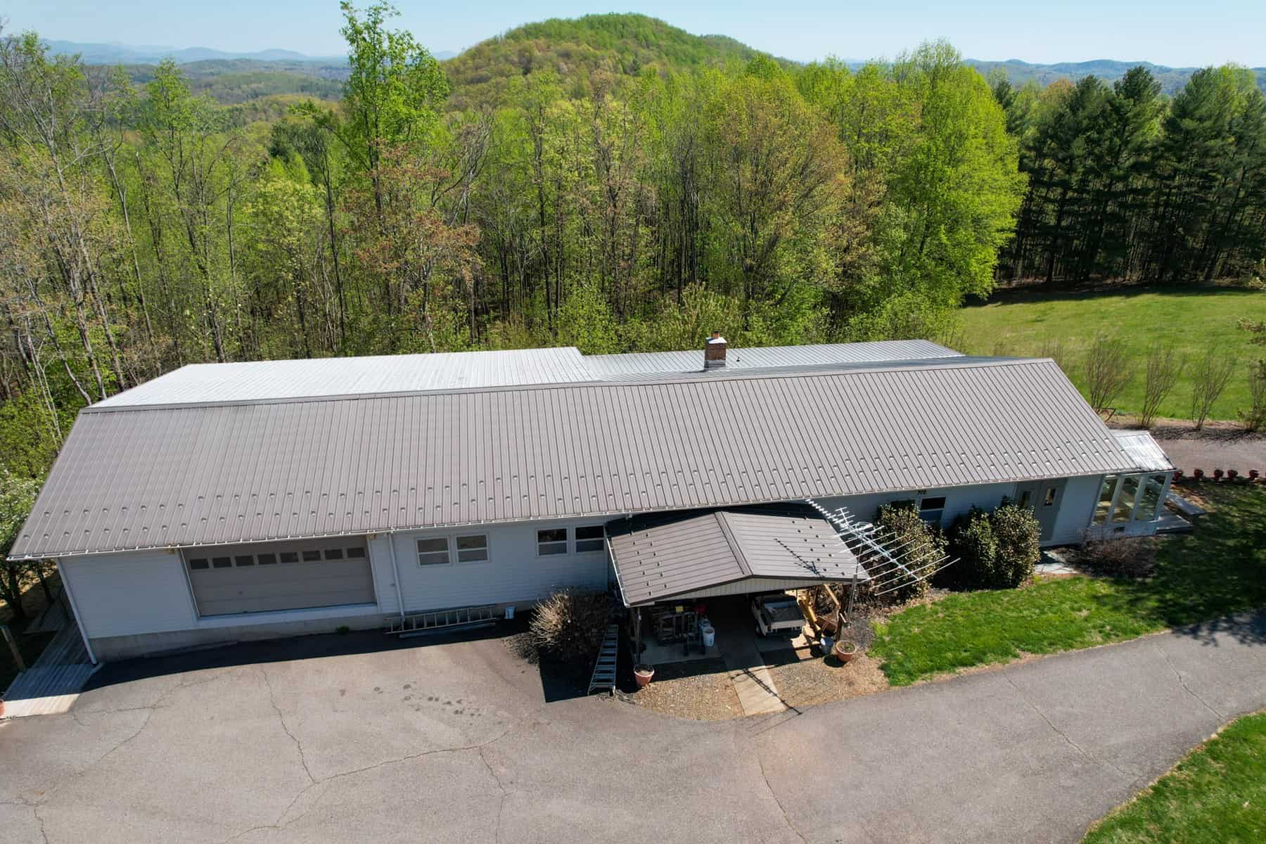 Prime Hunting and Recreational Paradise in Stuart, VA
