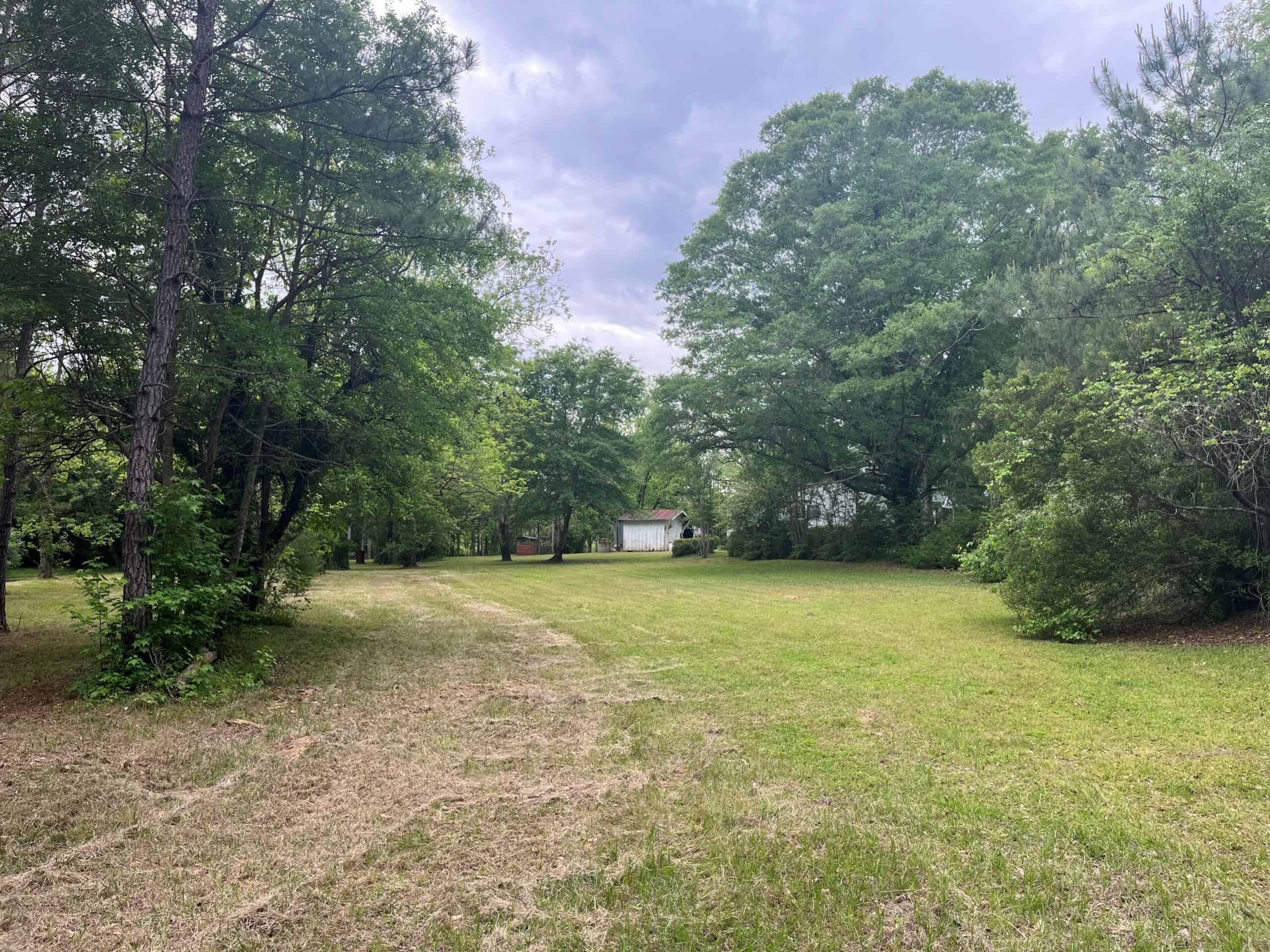 Farmhouse With Land For Sale In Selma, Alabama