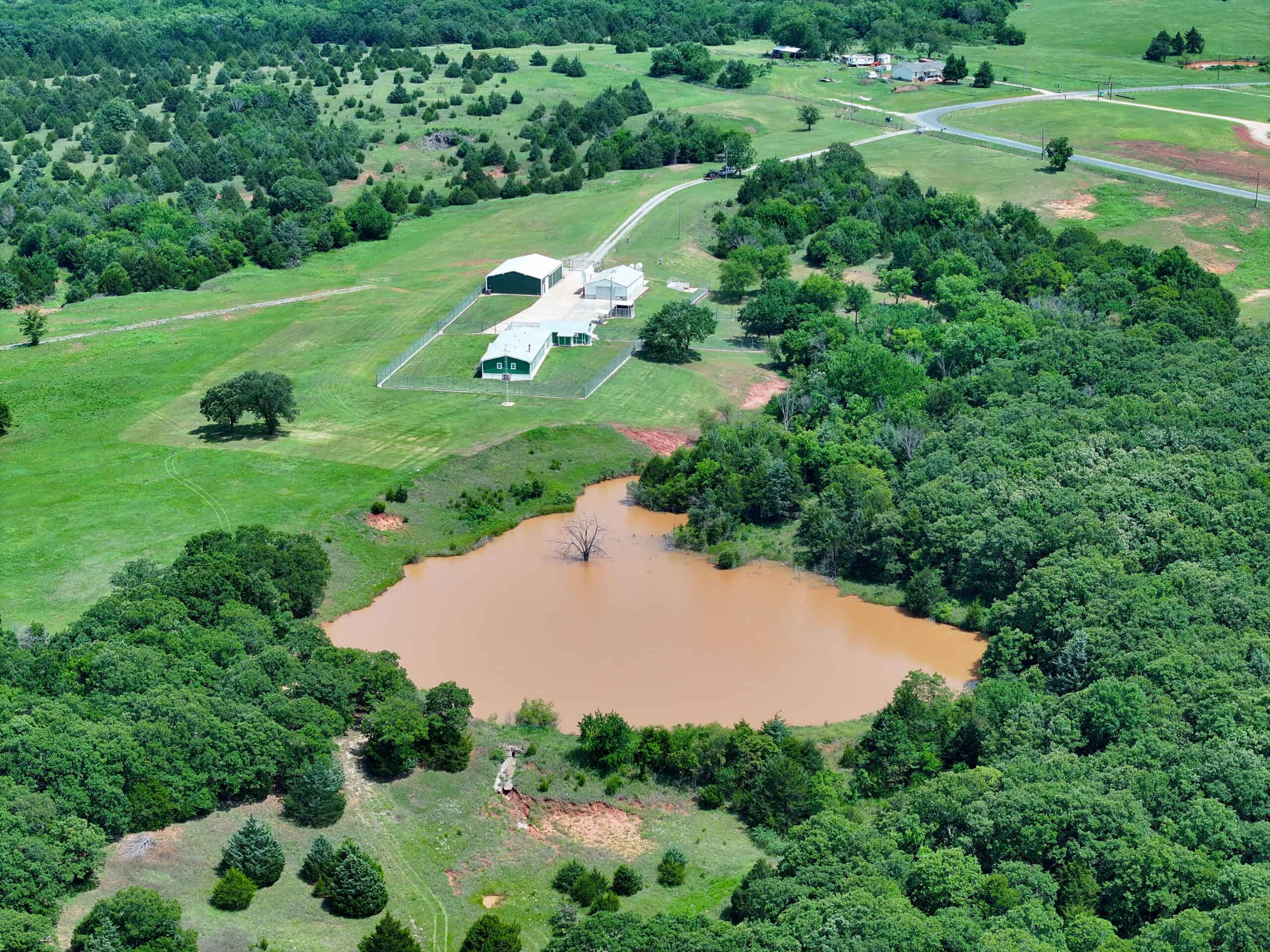 COUNTRY HOME AND RECREATIONAL LAND FOR SALE, MEEKER, OK