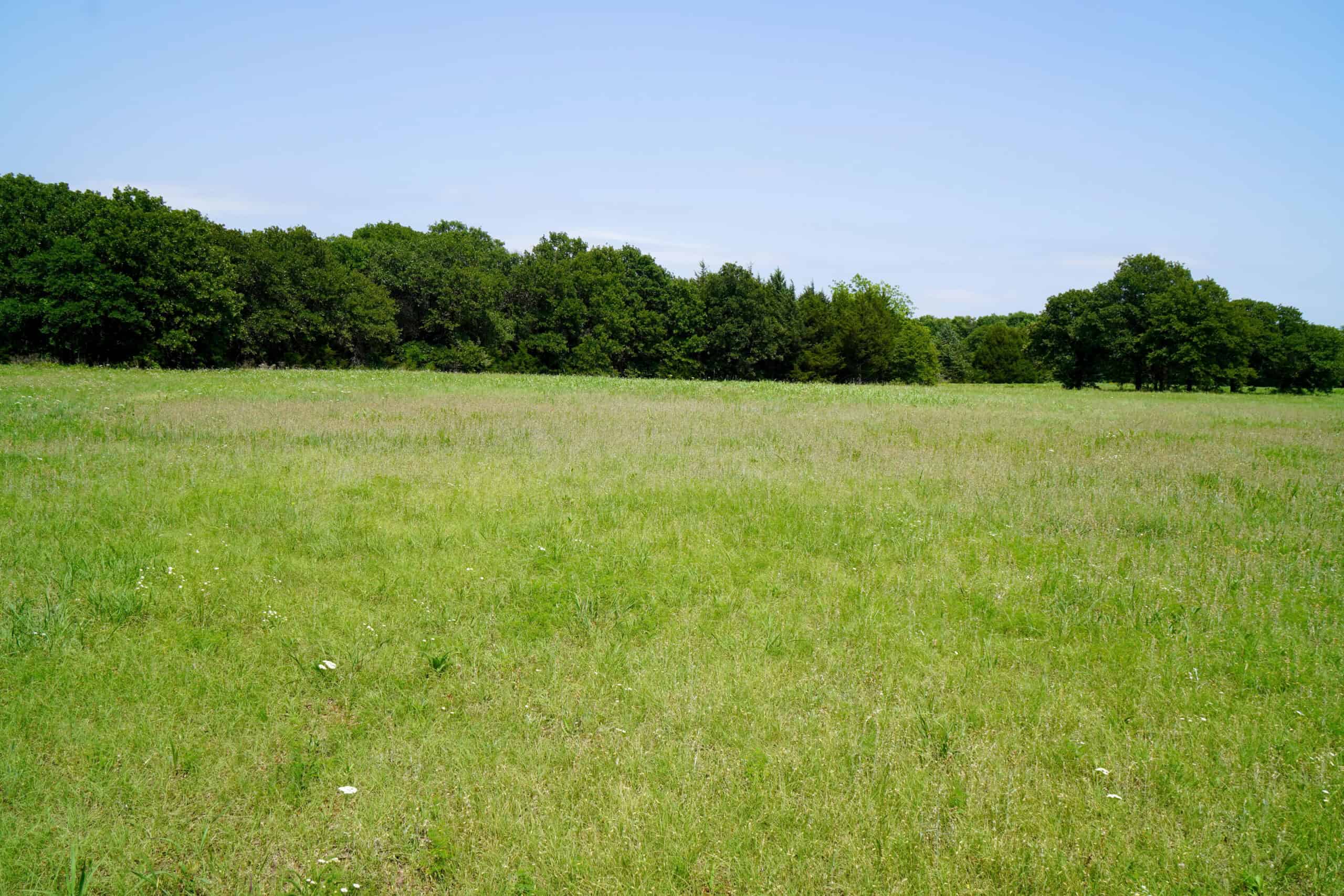 COUNTRY HOME AND RECREATIONAL LAND FOR SALE, MEEKER, OK