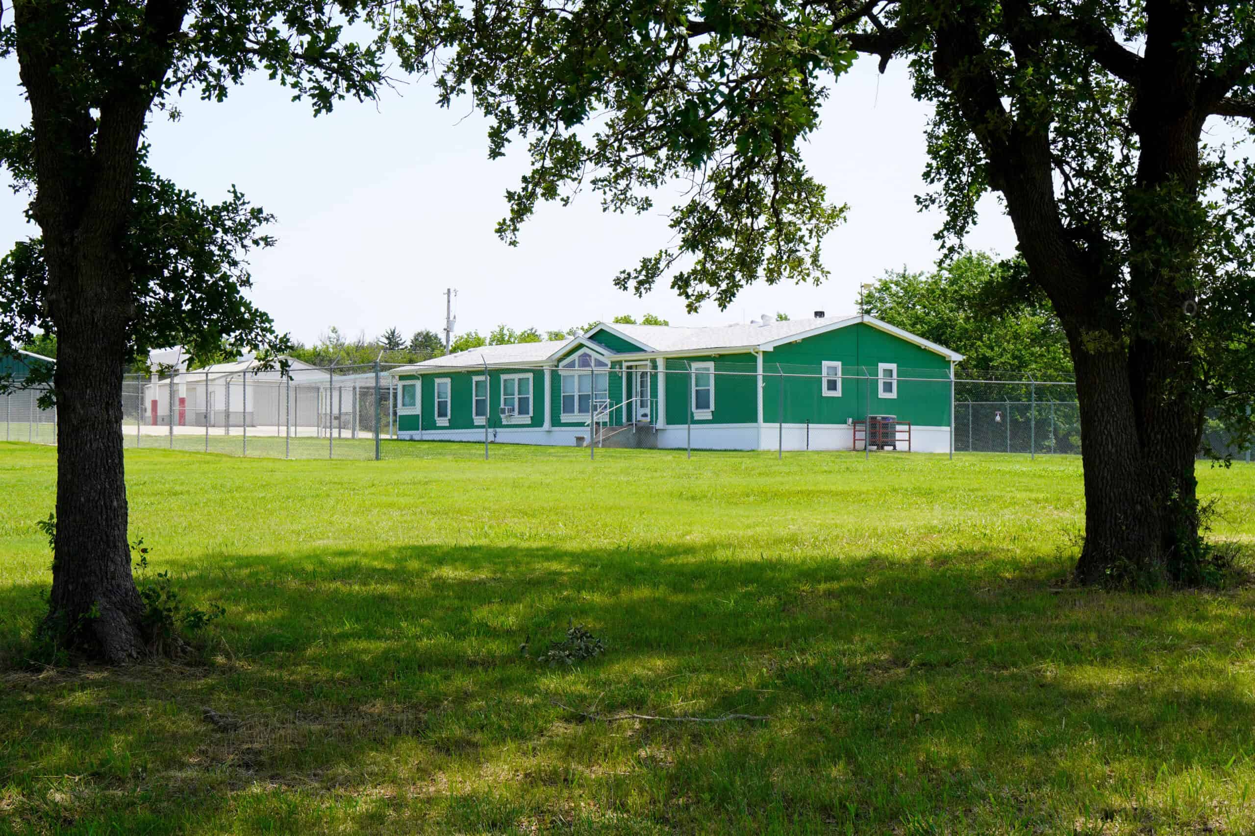 COUNTRY HOME AND RECREATIONAL LAND FOR SALE, MEEKER, OK