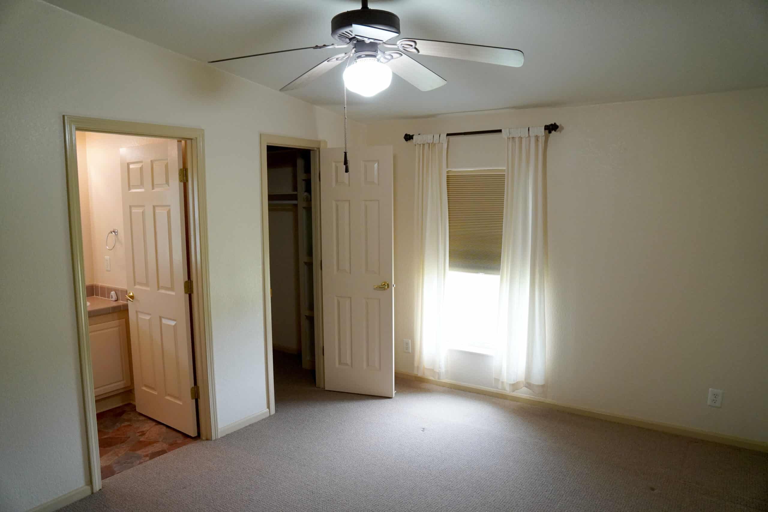 COUNTRY HOME AND RECREATIONAL LAND FOR SALE, MEEKER, OK