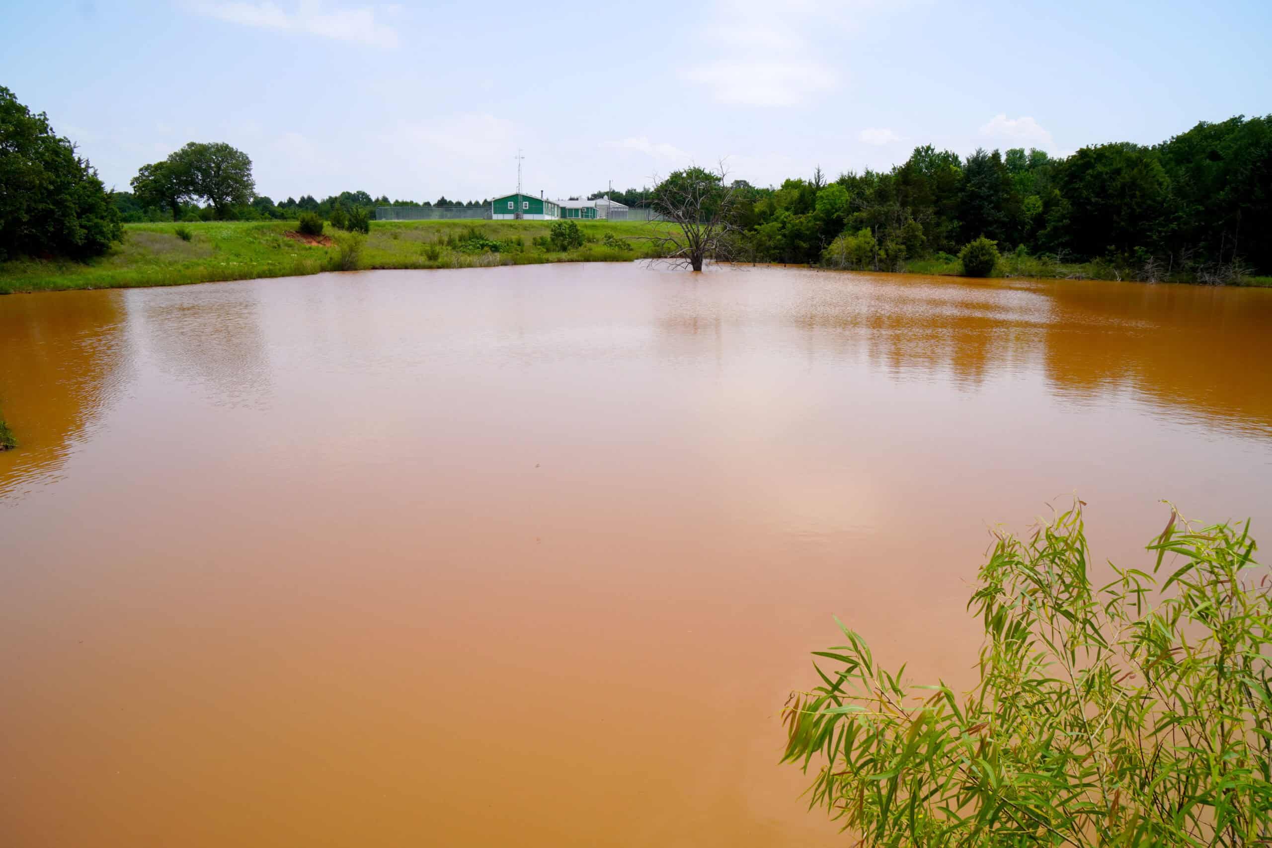 COUNTRY HOME AND RECREATIONAL LAND FOR SALE, MEEKER, OK