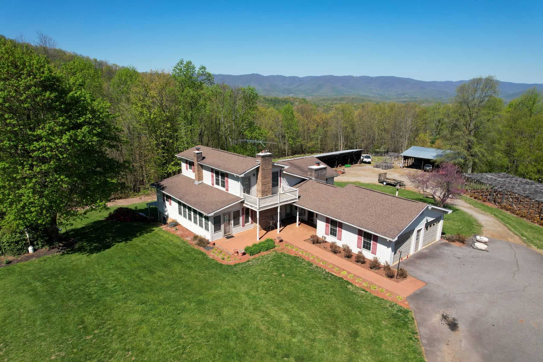 Prime Hunting and Recreational Paradise in Stuart, VA