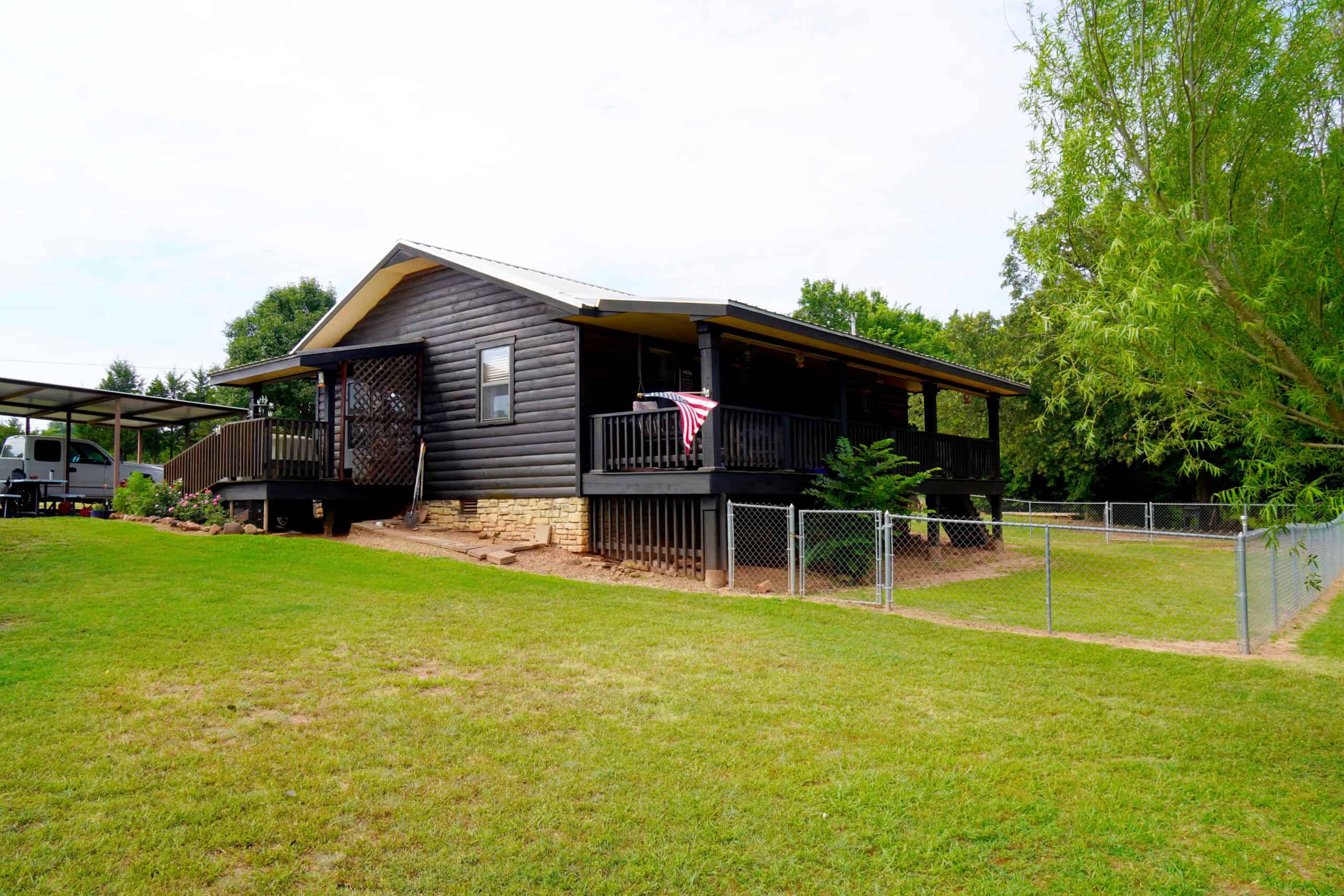 Cabin, Pond and Land For Sale, Perkins, Oklahoma