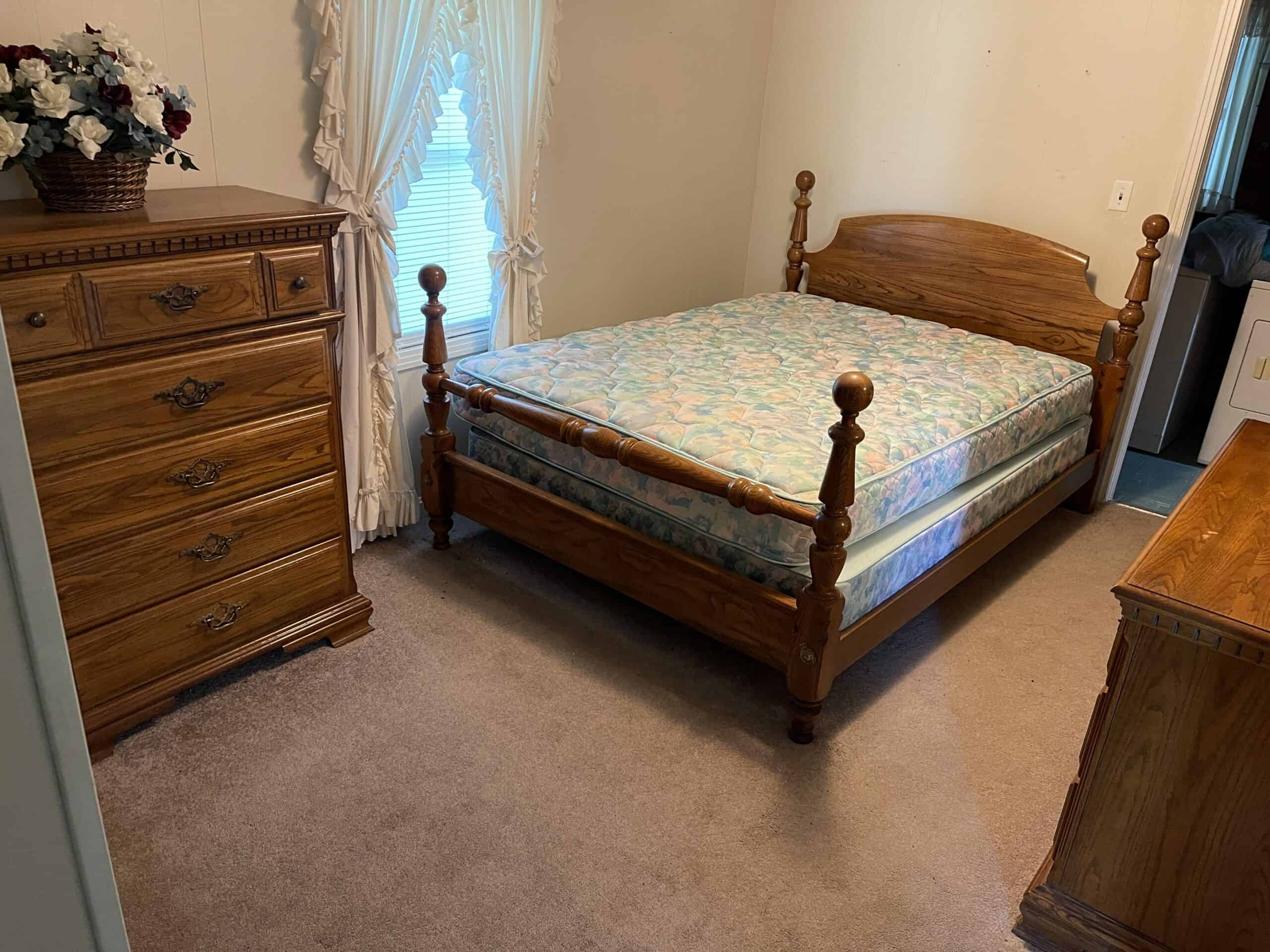 COUNTRY HOME FOR SALE IN MCNAIRY TN WITH 79.2 AC   – WHITE TAILED DEER HUNTING LAND – NO RESTRICTIONS