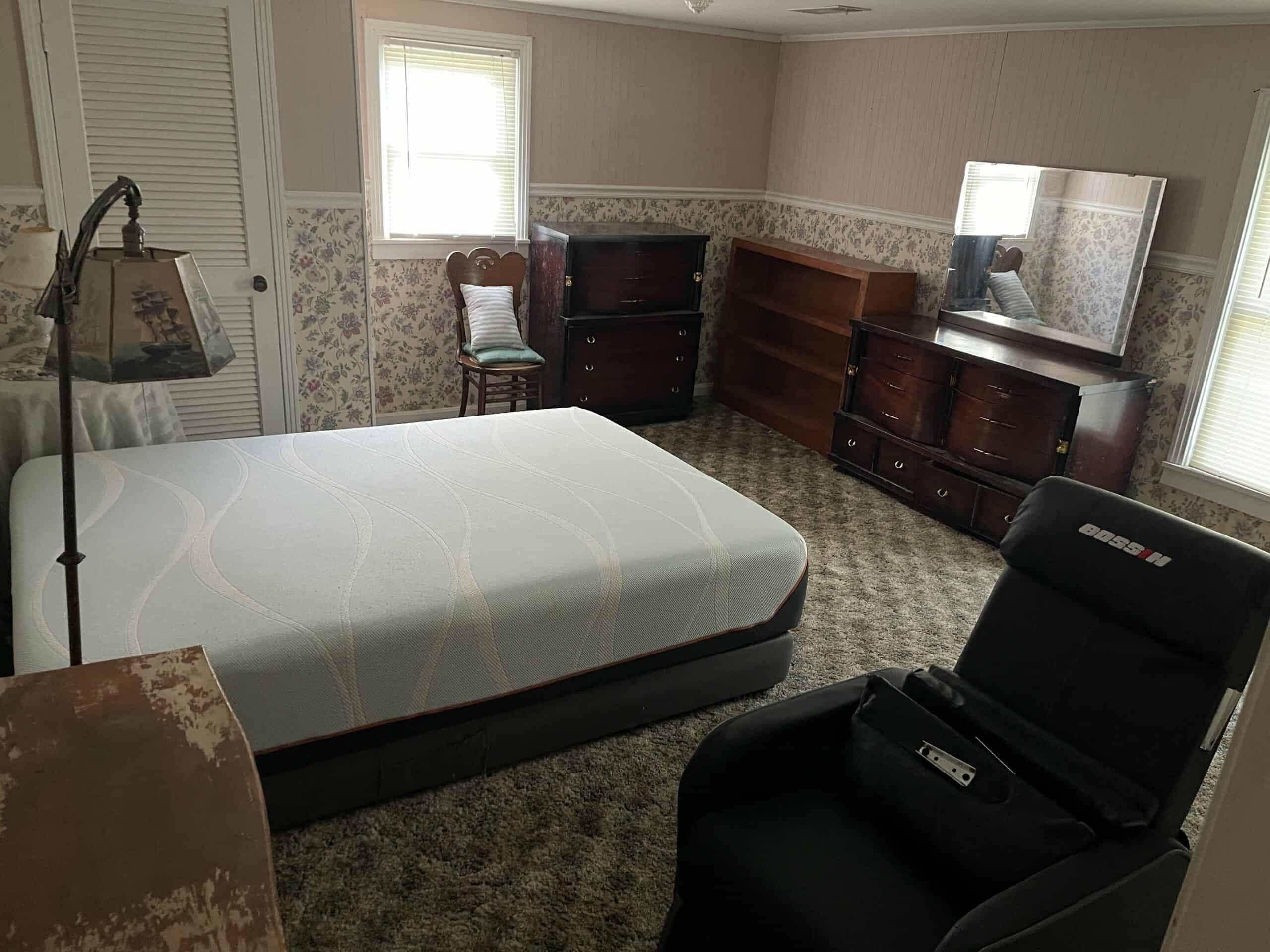 COUNTRY HOME FOR SALE IN MCNAIRY TN WITH 79.2 AC   – WHITE TAILED DEER HUNTING LAND – NO RESTRICTIONS