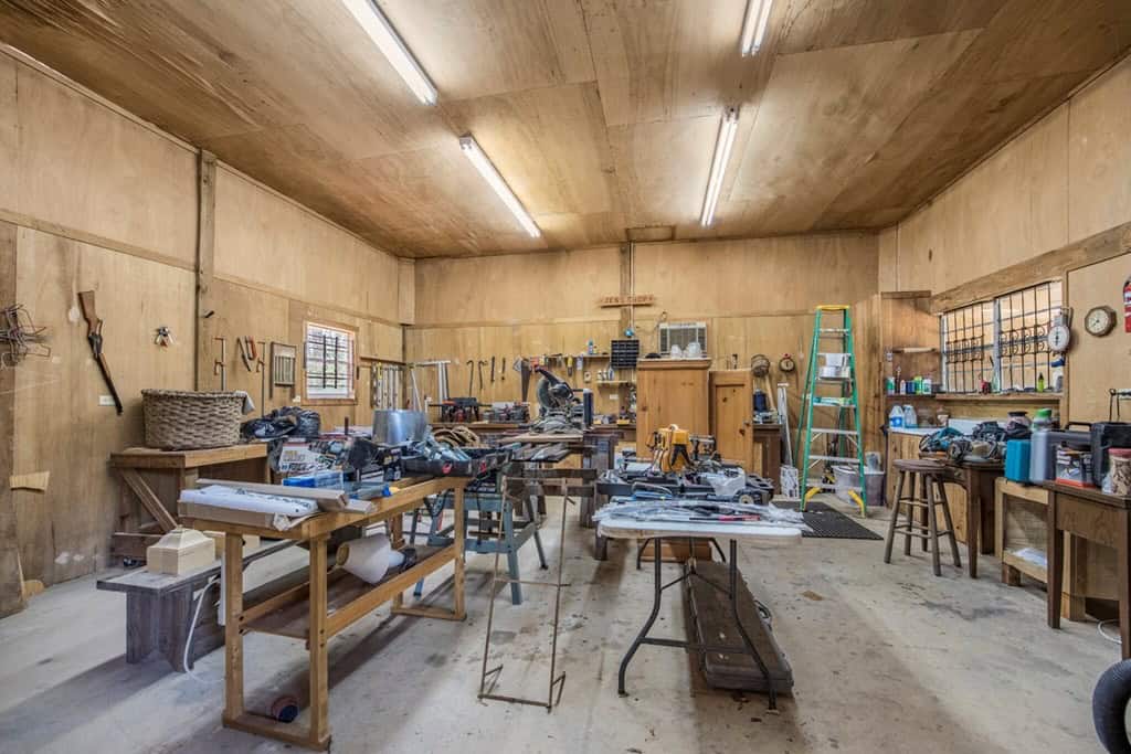 Country Home for Sale with Pond, Barn, Shops Marion Co, MS