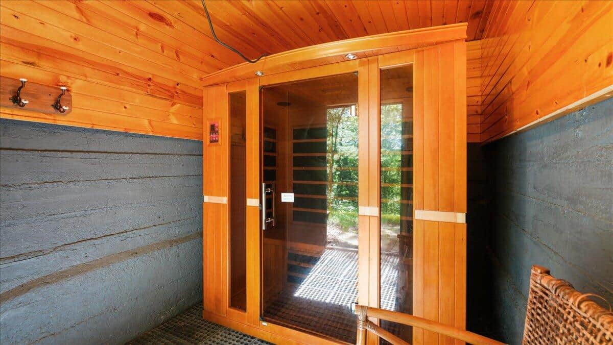 River Front Cabin on 67 Acres Jackson County WI