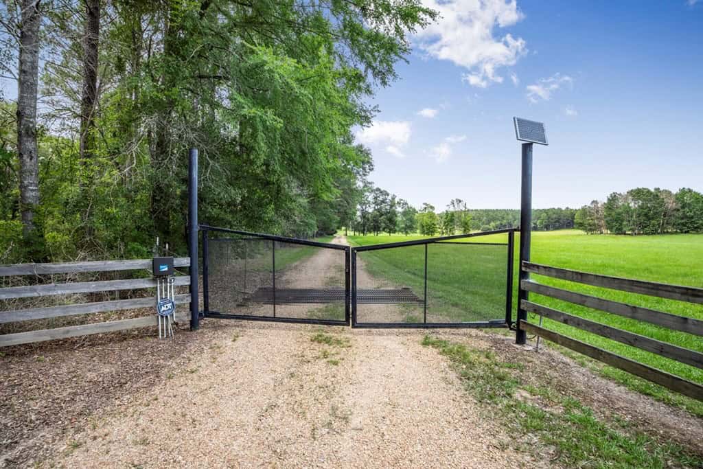 Country Home for Sale with Pond, Barn, Shops Marion Co, MS