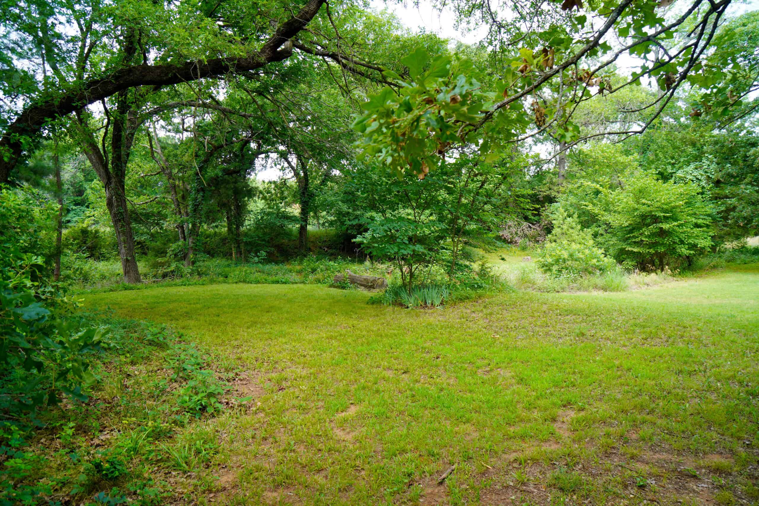 Cabin, Pond and Land For Sale, Perkins, Oklahoma