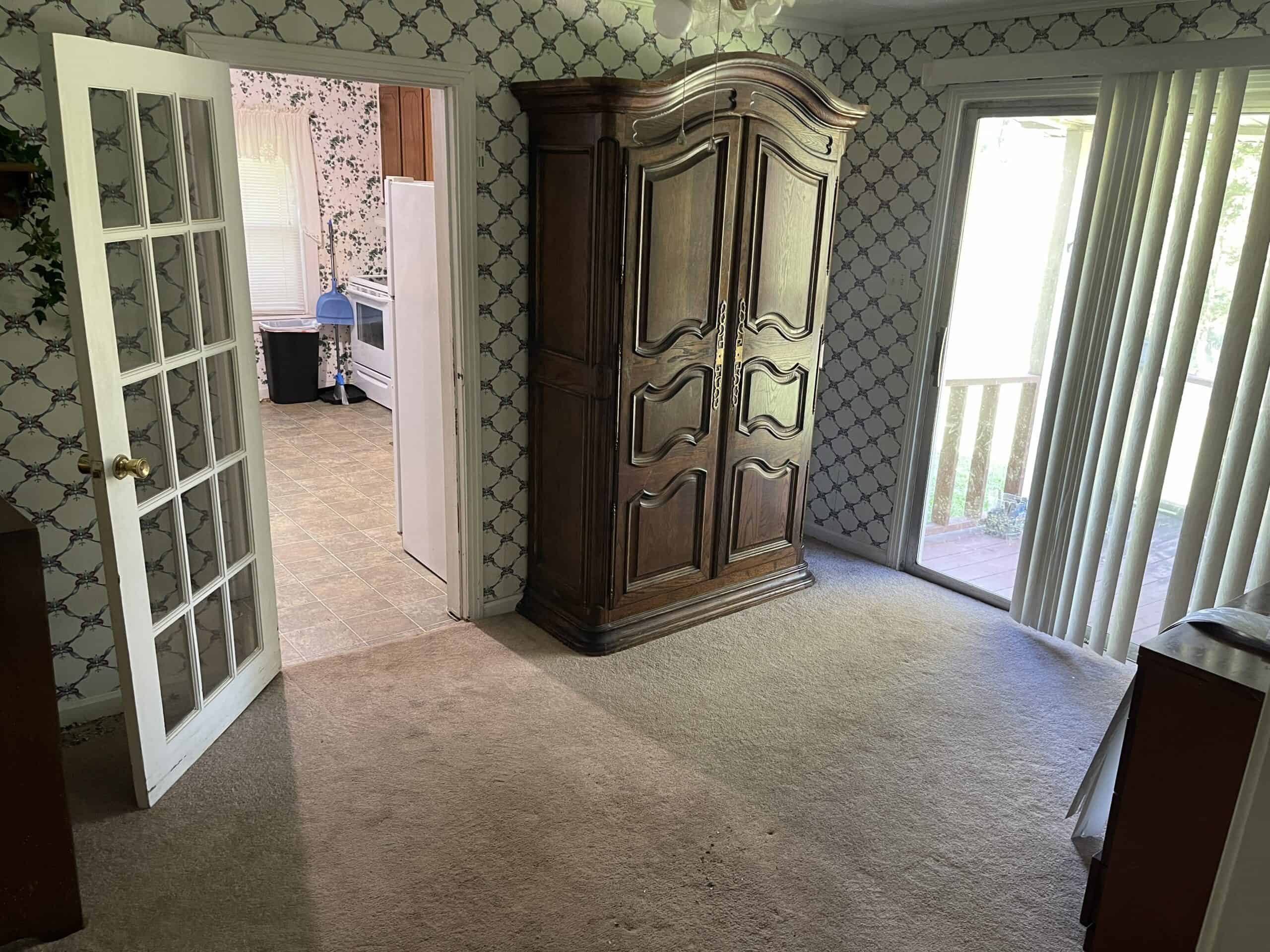 COUNTRY HOME FOR SALE IN MCNAIRY TN WITH 79.2 AC   – WHITE TAILED DEER HUNTING LAND – NO RESTRICTIONS