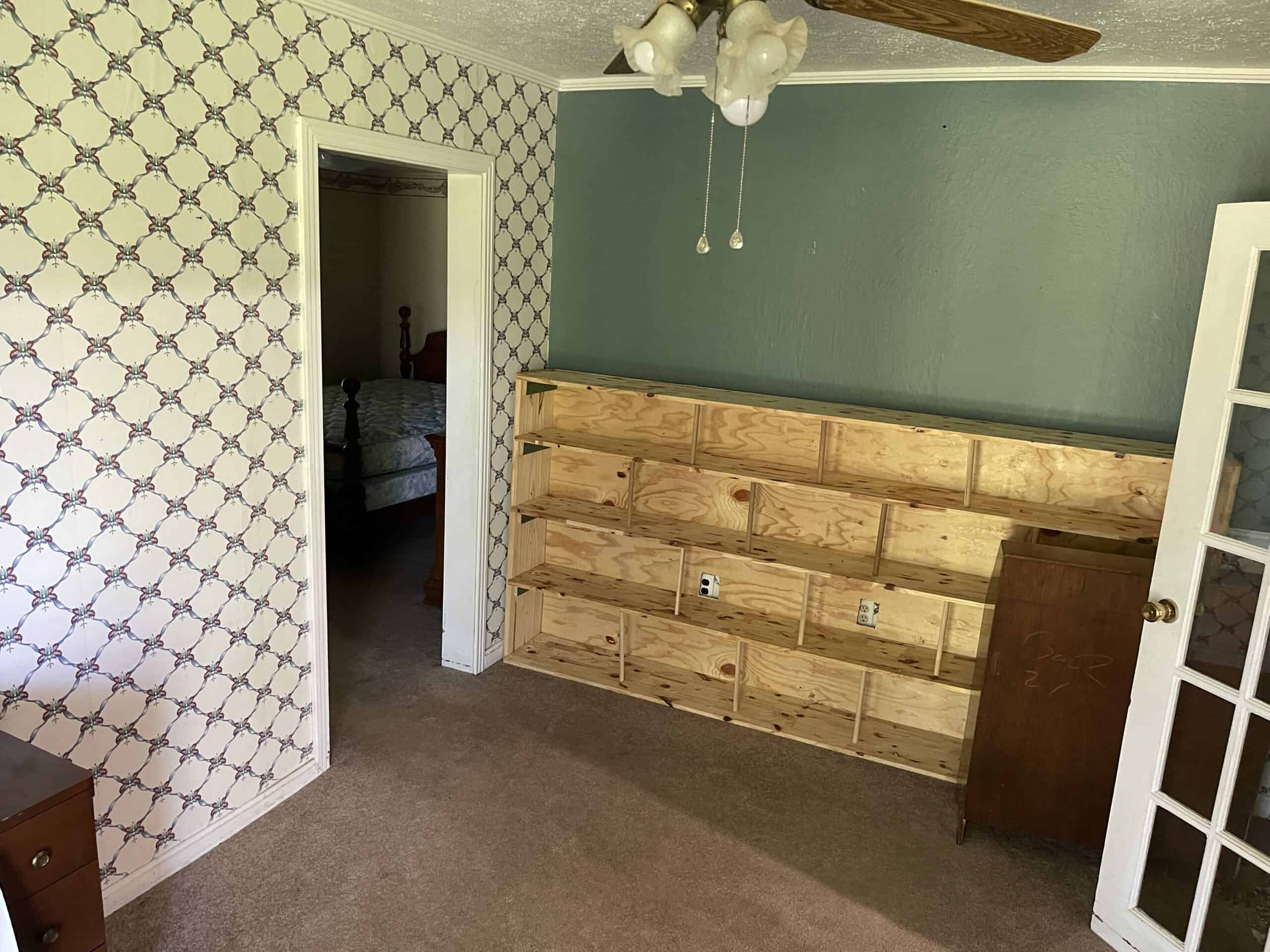 COUNTRY HOME FOR SALE IN MCNAIRY TN WITH 79.2 AC   – WHITE TAILED DEER HUNTING LAND – NO RESTRICTIONS