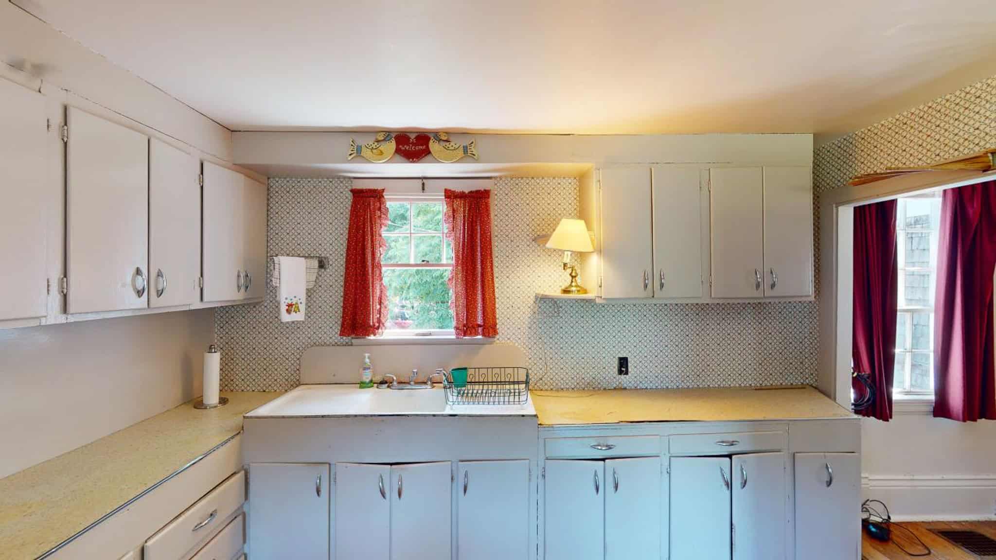 New Englander Home in the Country