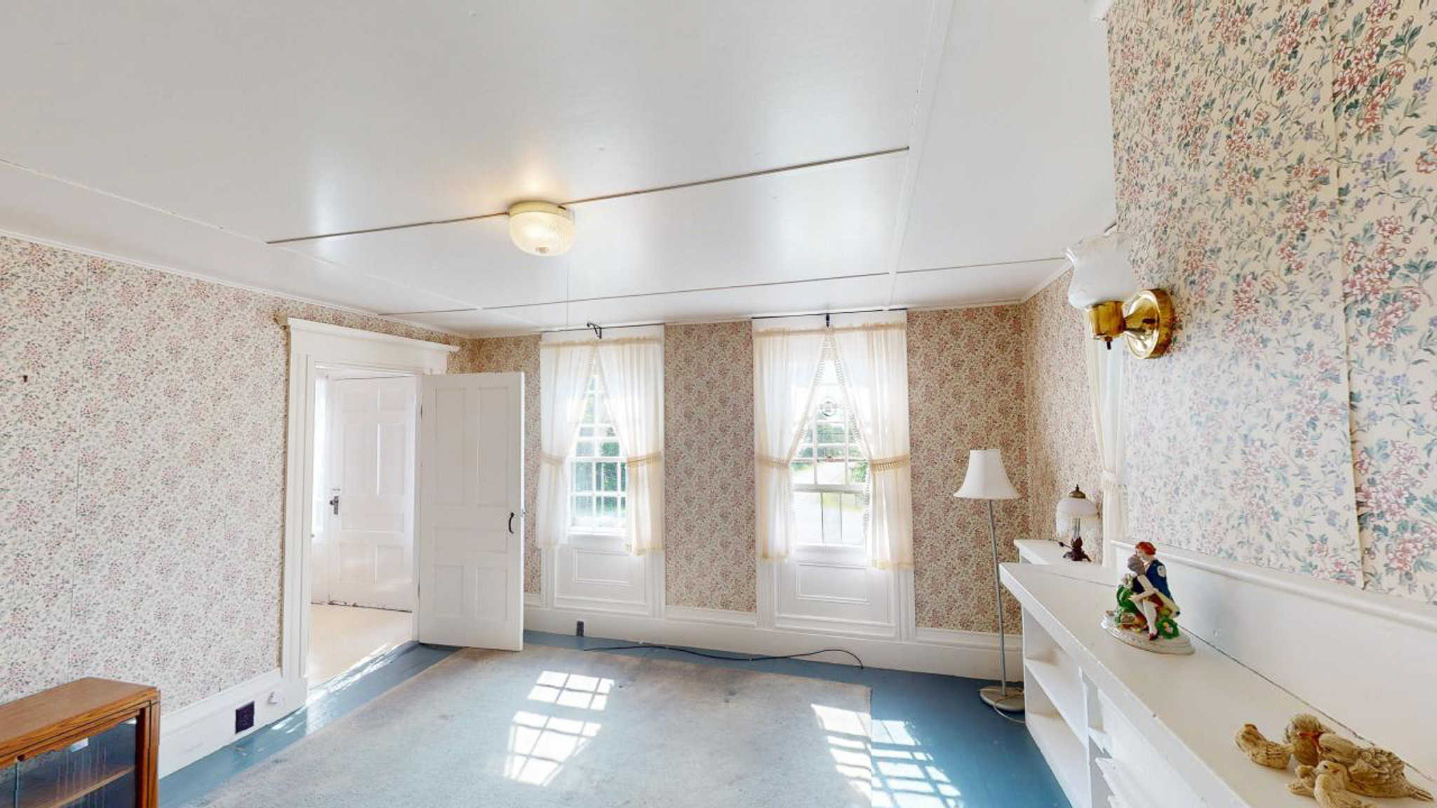 New Englander Home in the Country