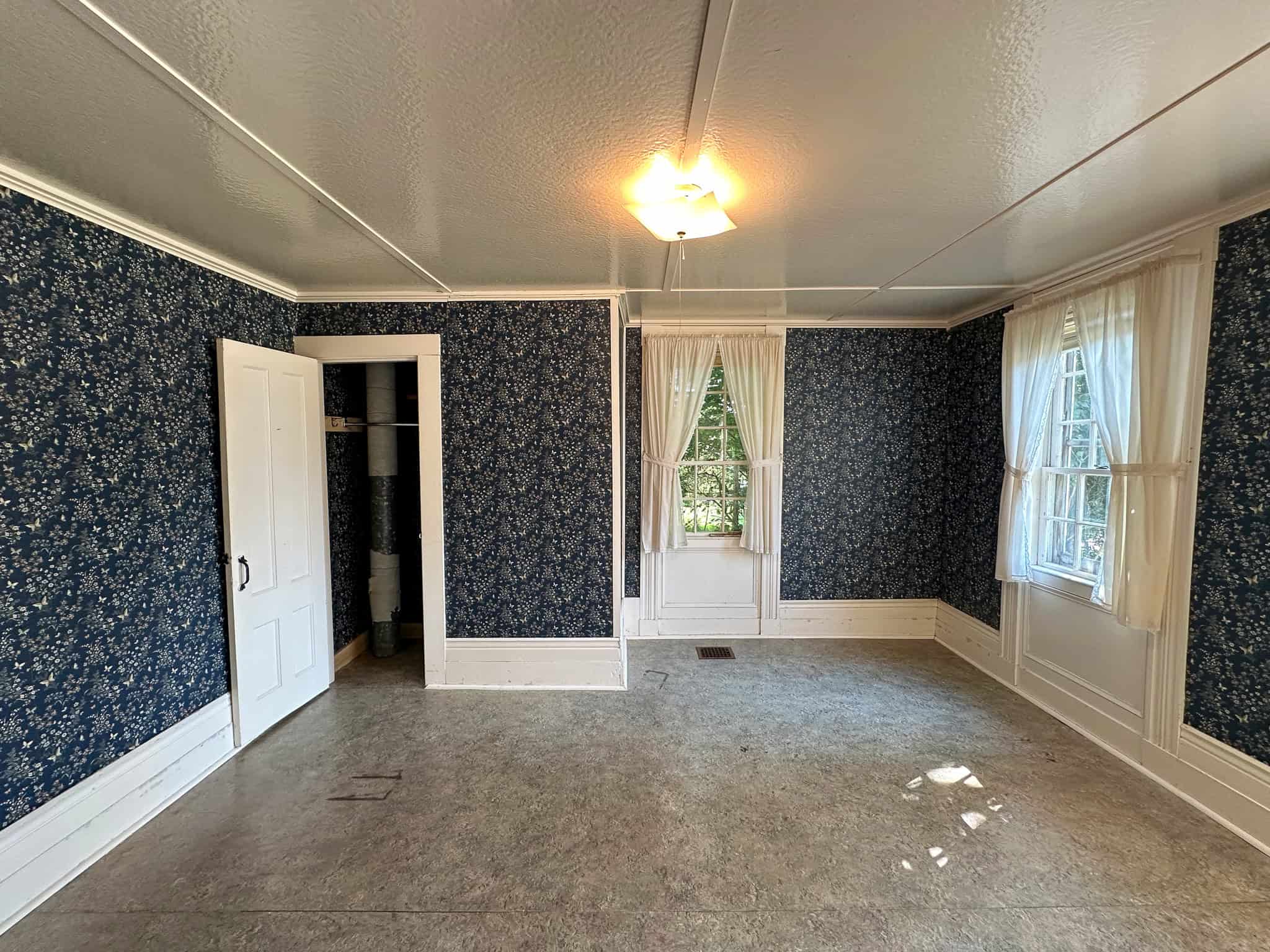 New Englander Home in the Country