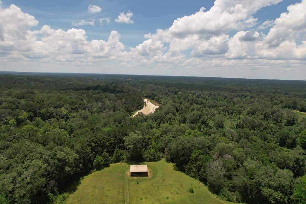 Creekfront Barndominium For Sale with 43.3 Acres Franklin County McCall Creek, Mississippi