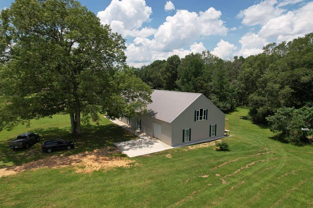 Creekfront Barndominium For Sale with 43.3 Acres Franklin County McCall Creek, Mississippi