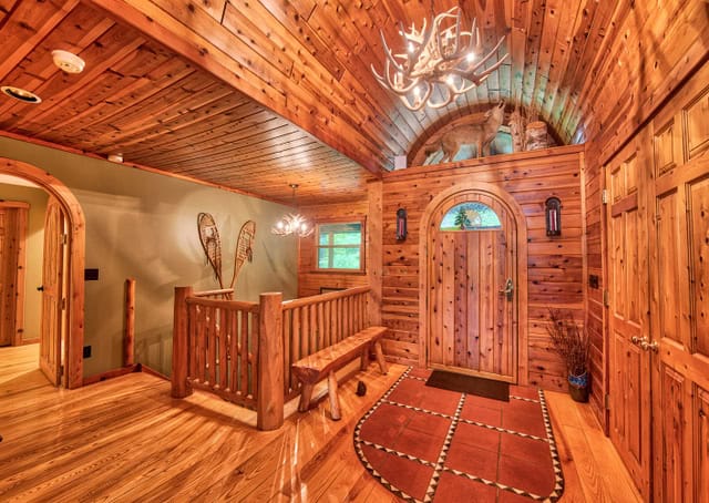 Corporate / Family Retreat For Sale – Entire Private Lake on 207 Acres