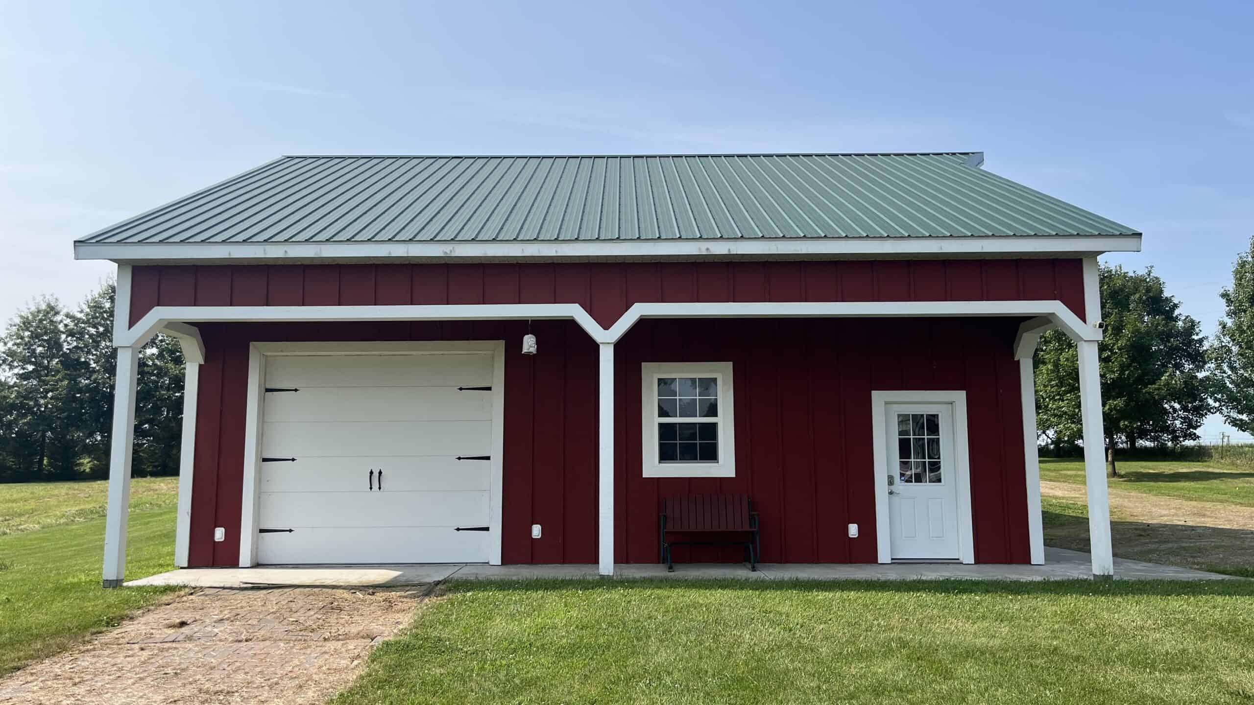 Home & Outbuildings on Acreage in Gentry County