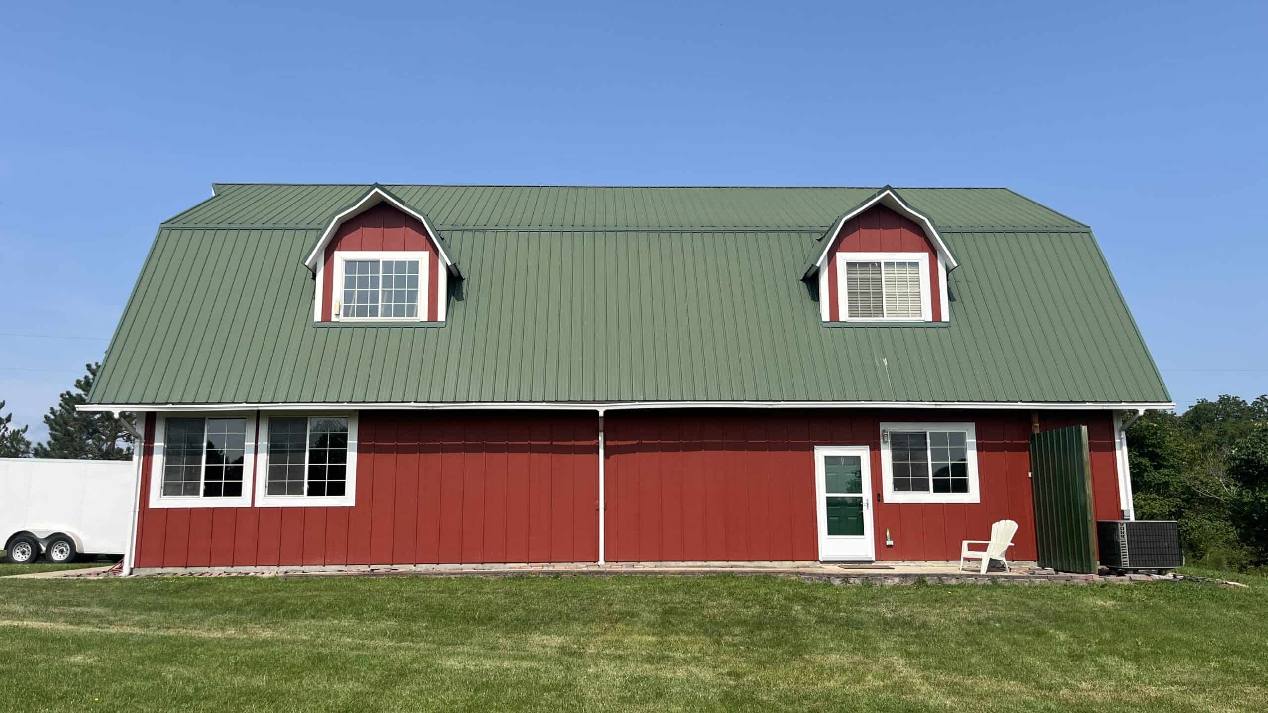 Home & Outbuildings on Acreage in Gentry County