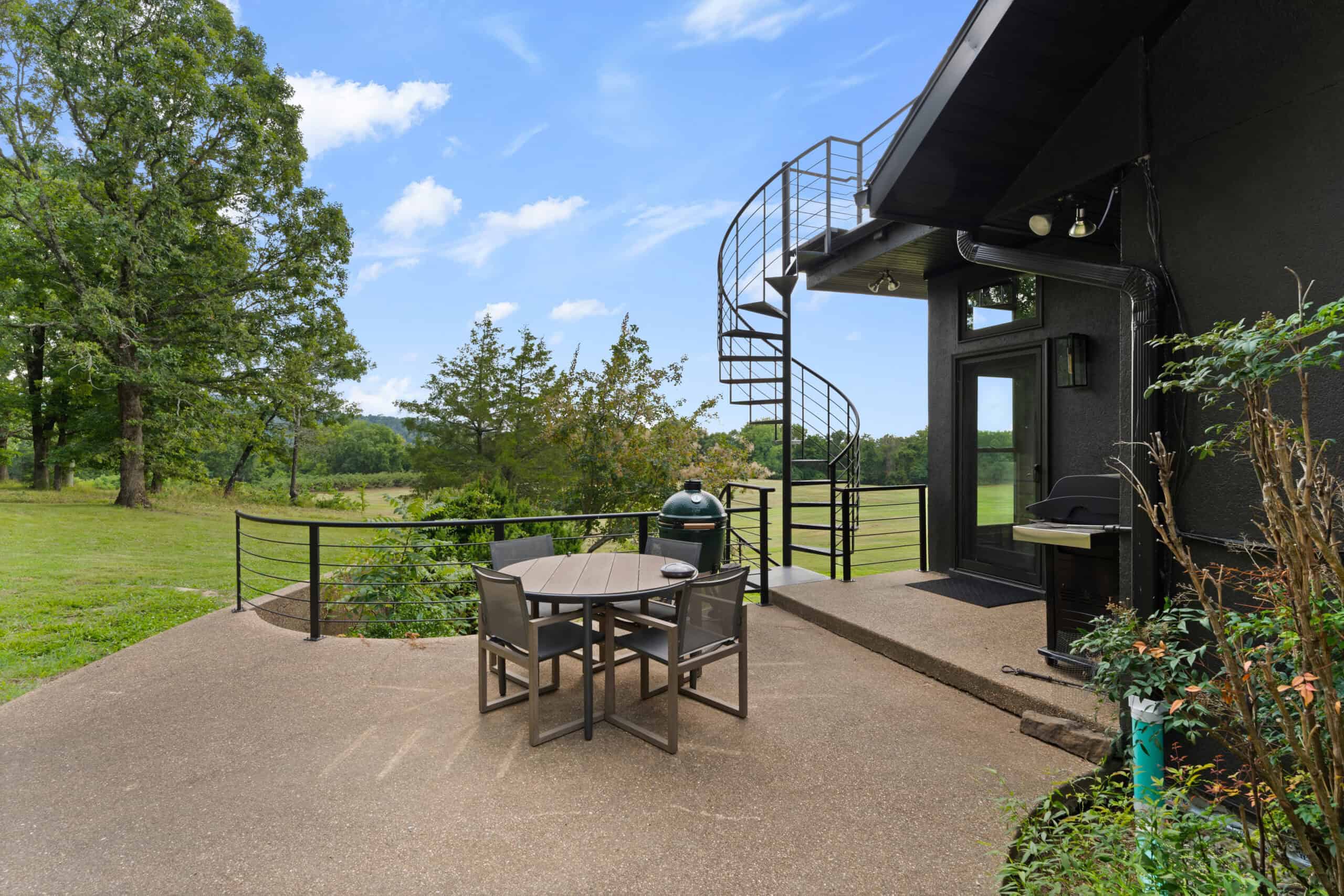Luxury Northwest Arkansas Hunting and Recreational Retreat For Sale