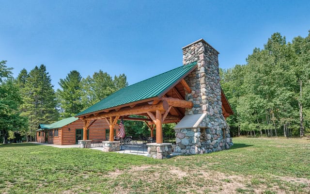 Corporate / Family Retreat For Sale – Entire Private Lake on 207 Acres