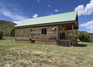 Secluded Colorado hunting land and cabin