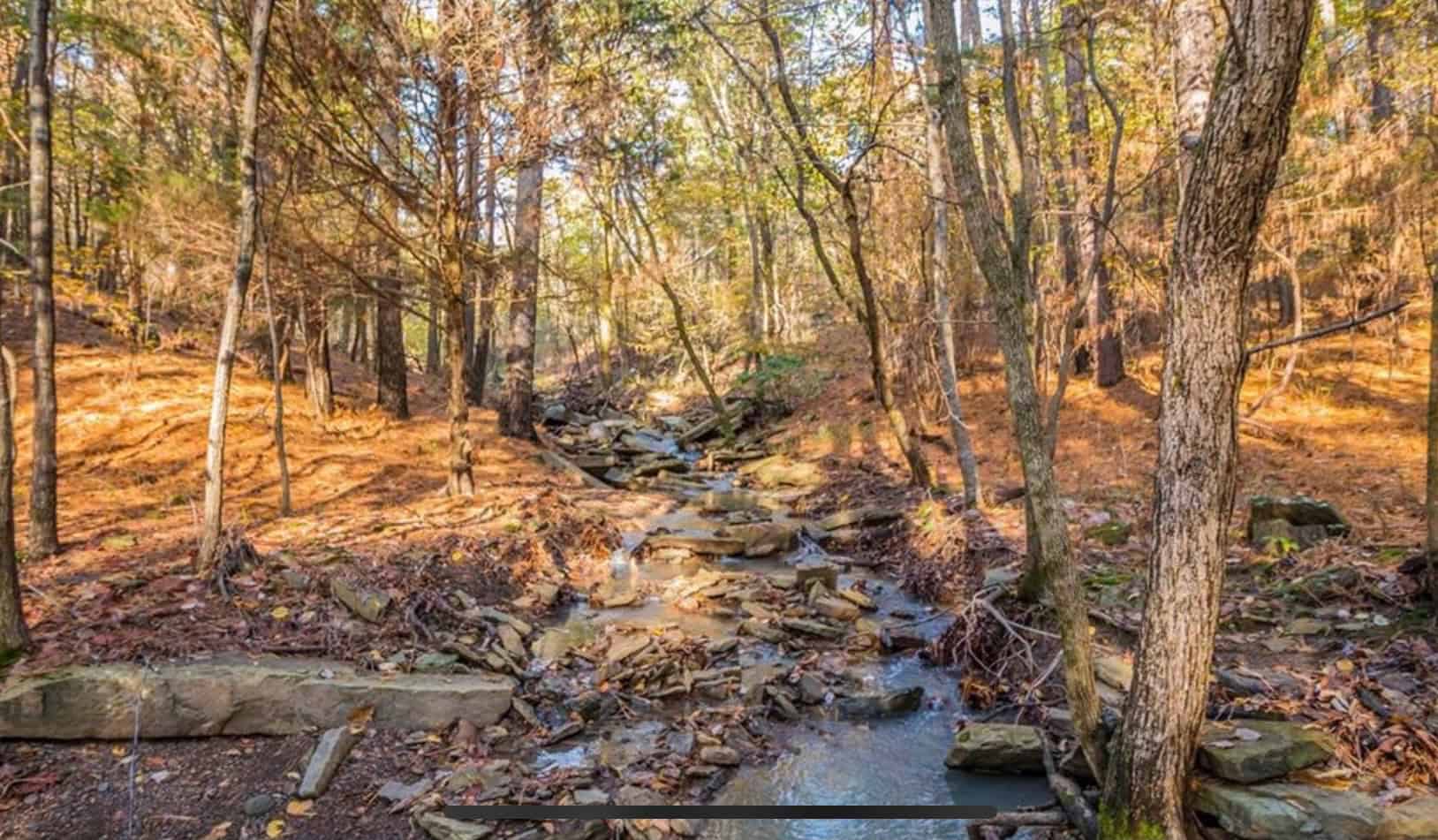 Luxury Northwest Arkansas Hunting and Recreational Retreat For Sale